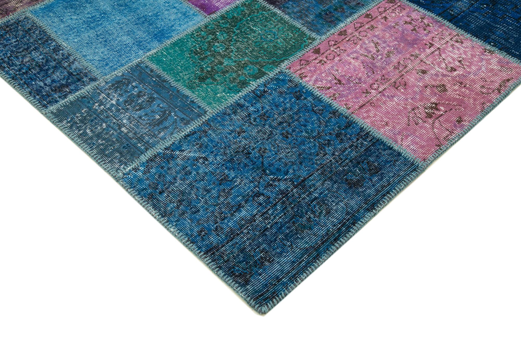 8 x 10 Blue Patchwork Rug - 5