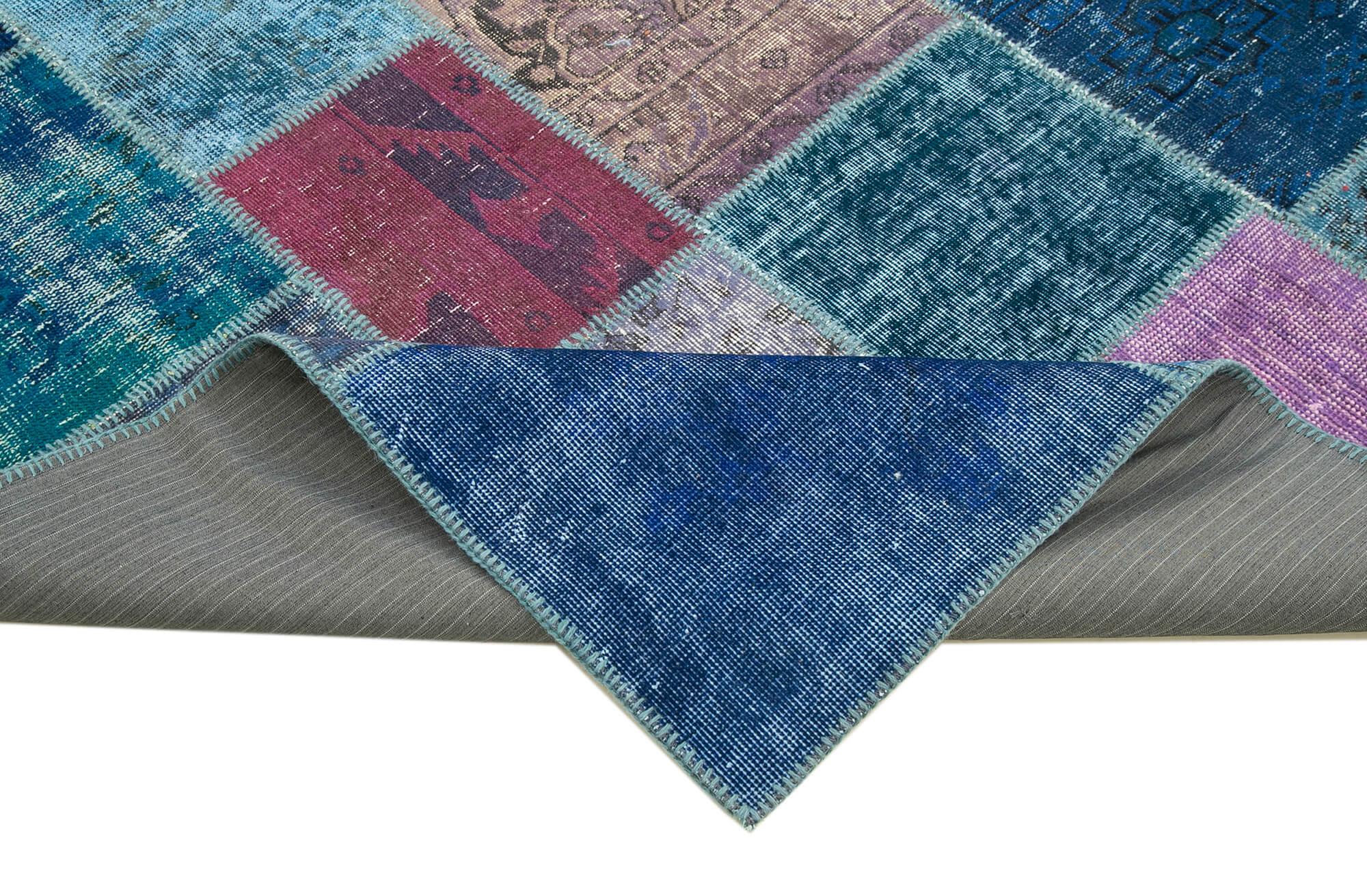 8 x 10 Blue Patchwork Rug - 5