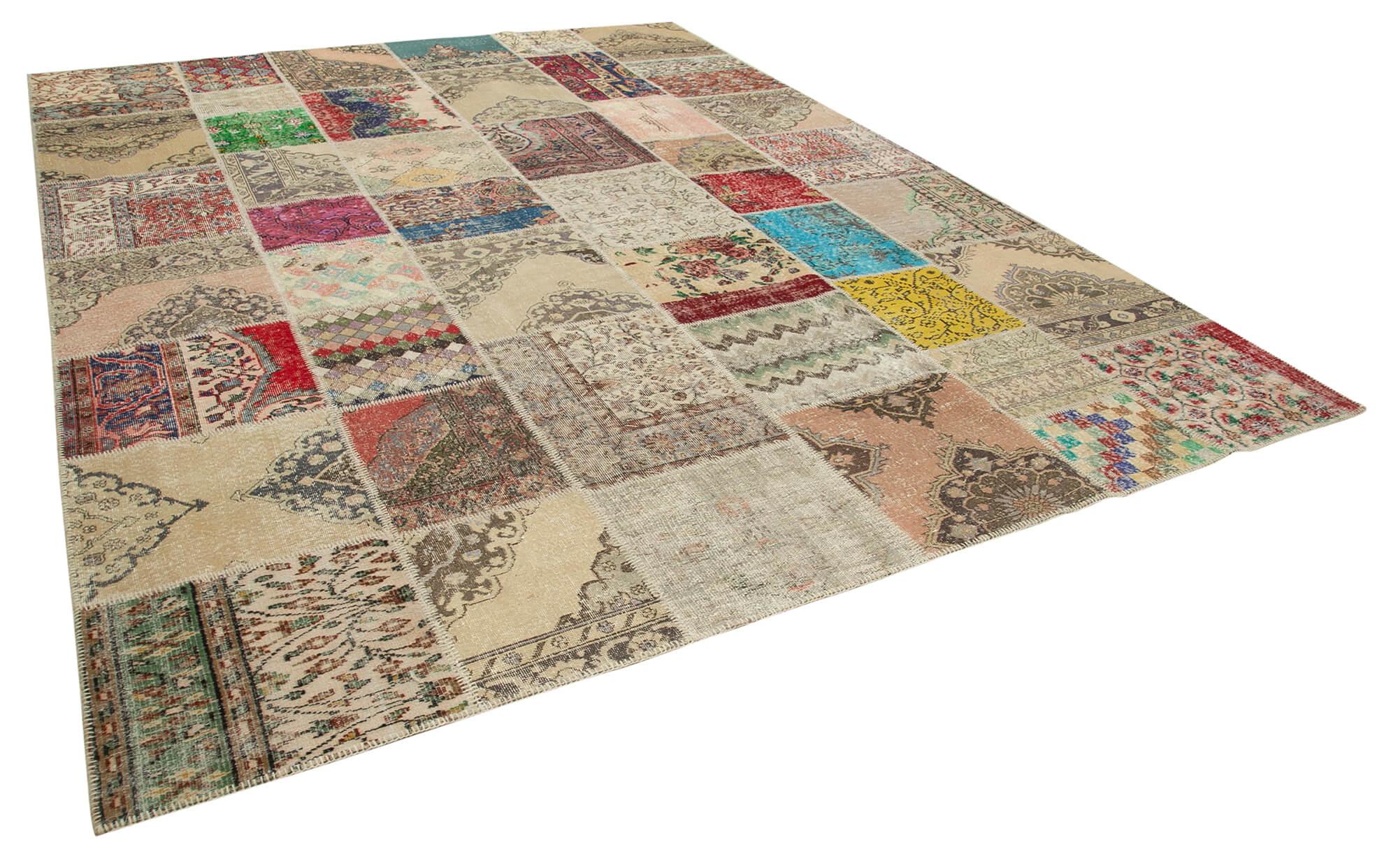 10 x 13 Beige Patchwork Rug - 941