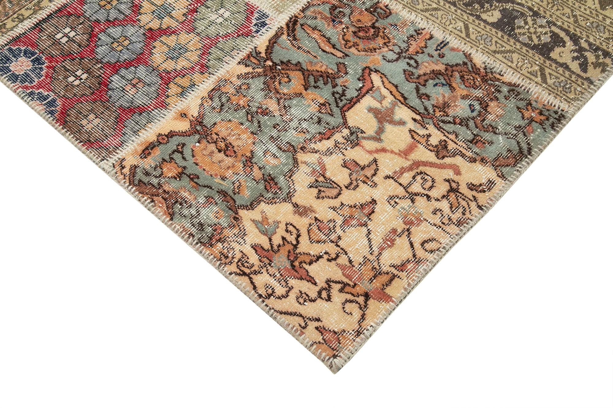 10 x 13 Beige Patchwork Rug - 941