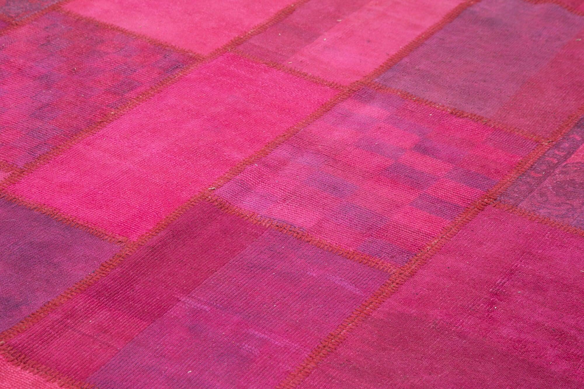 8 x 11 Pink Patchwork Rug- 1029