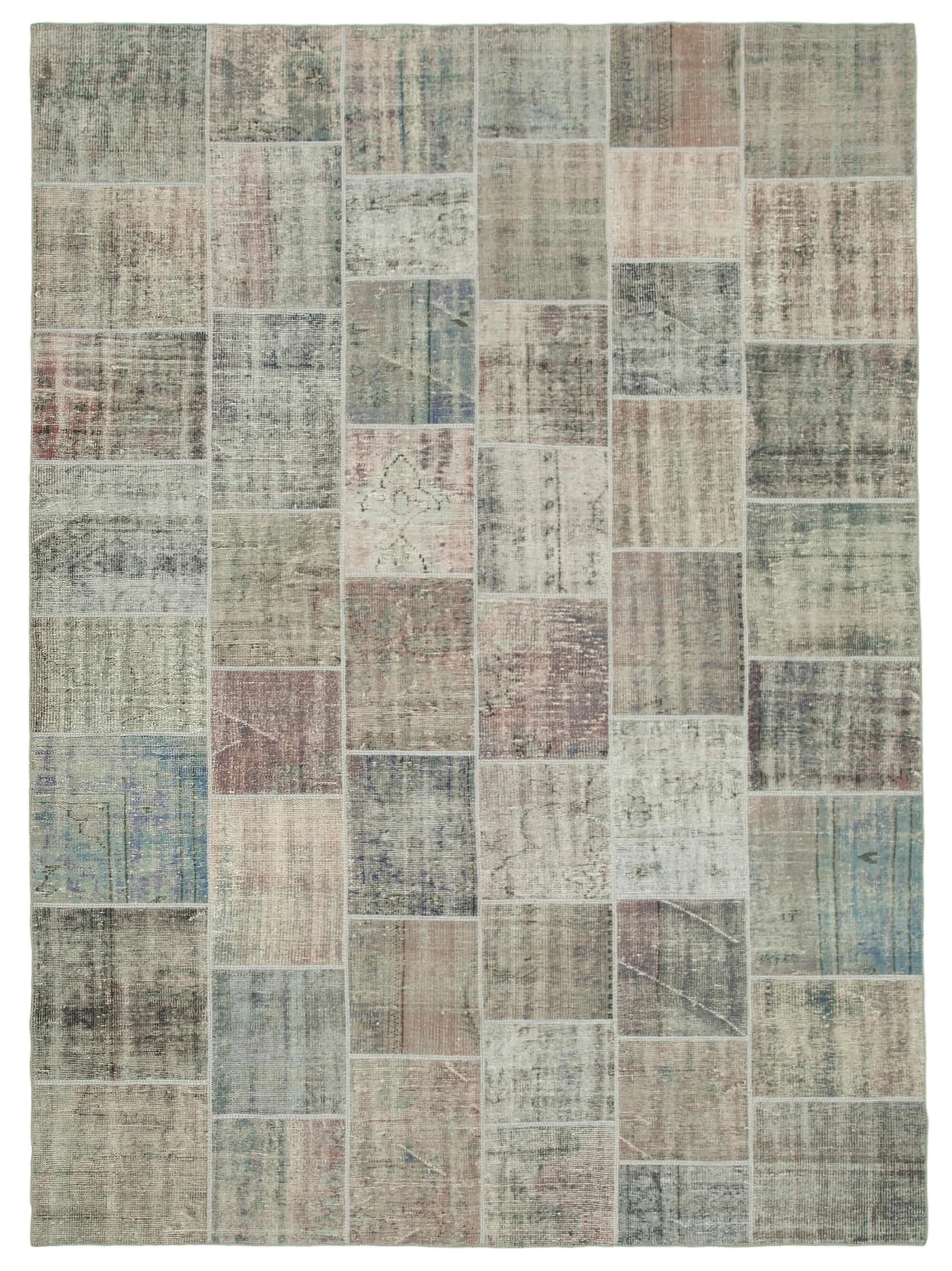 8 x 12 Grey Patchwork Rug- 1037