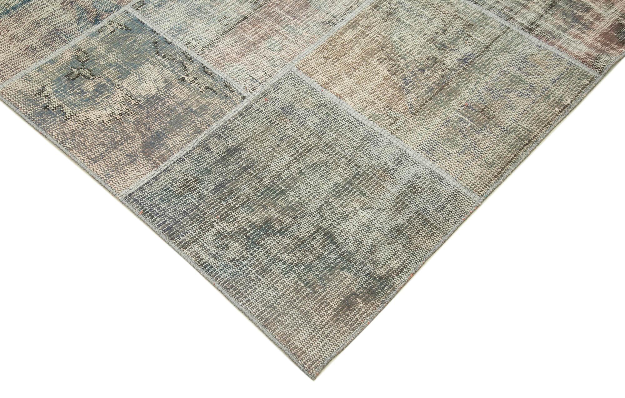 8 x 12 Grey Patchwork Rug- 1037