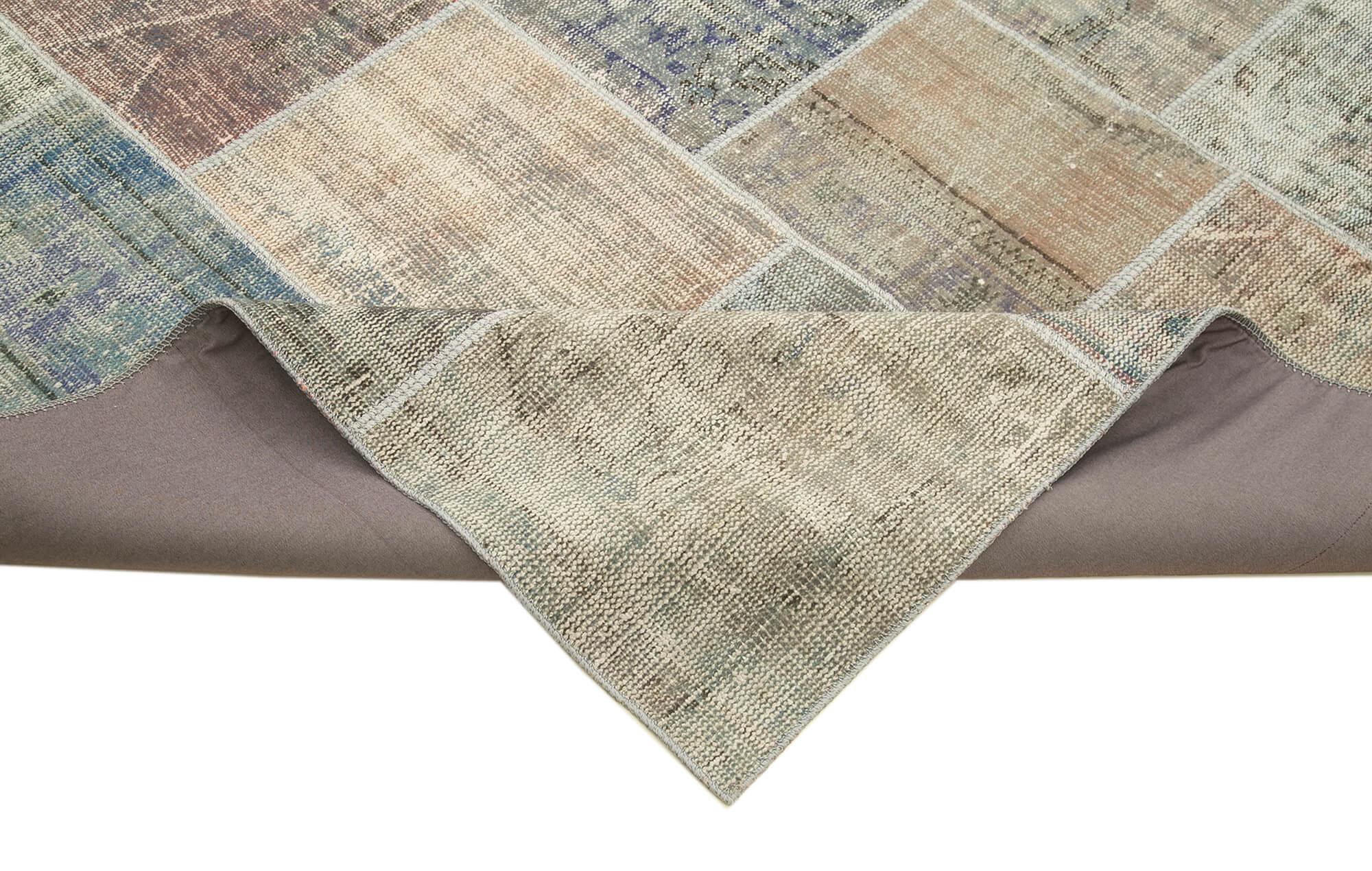 8 x 12 Grey Patchwork Rug- 1037