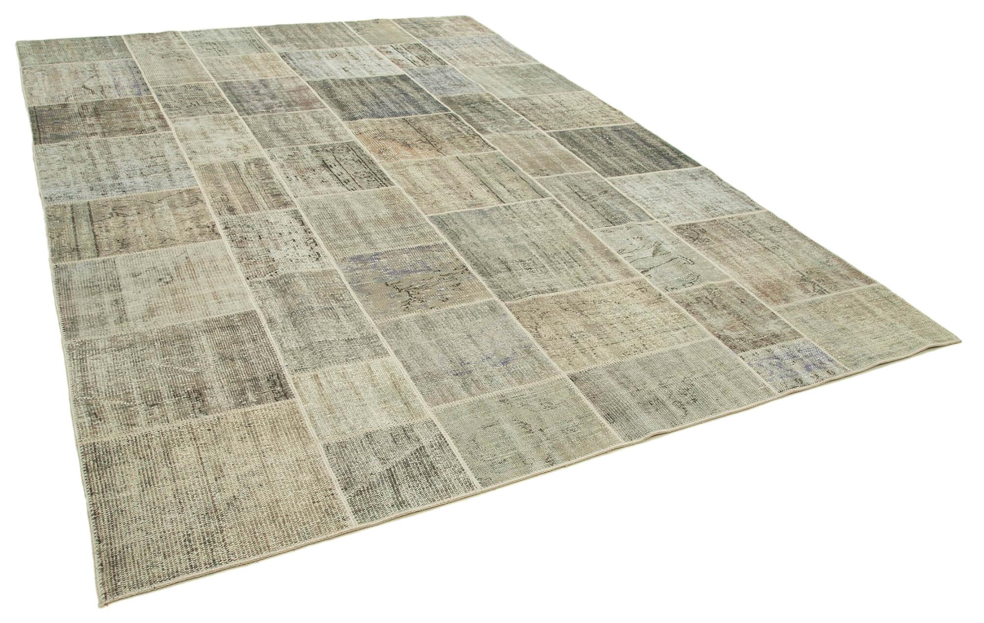 8 x 11 Grey Patchwork Rug- 1036