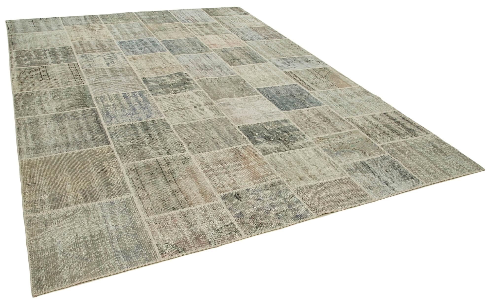 8 x 11 Grey Patchwork Rug- 1034