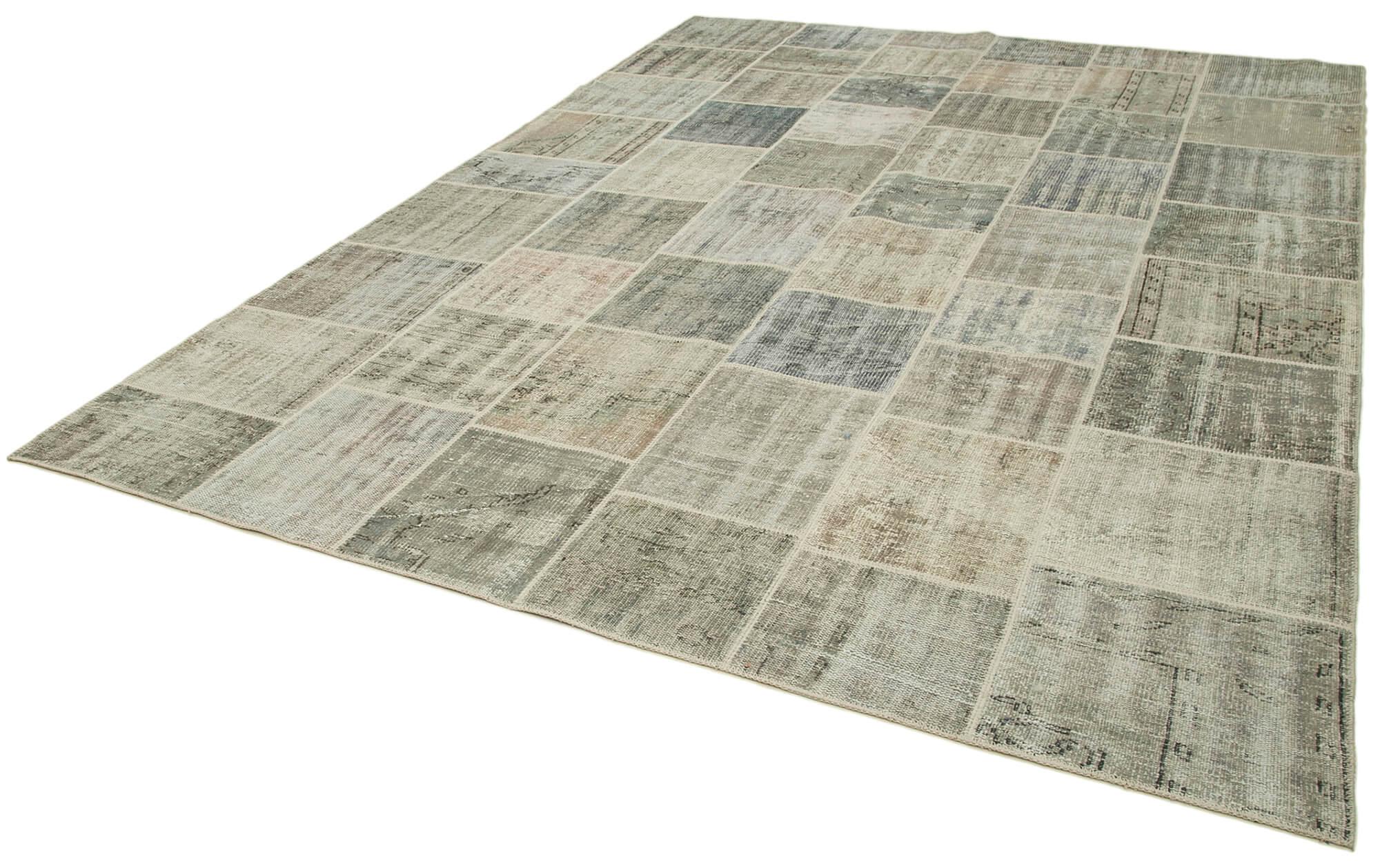 8 x 11 Grey Patchwork Rug- 1034