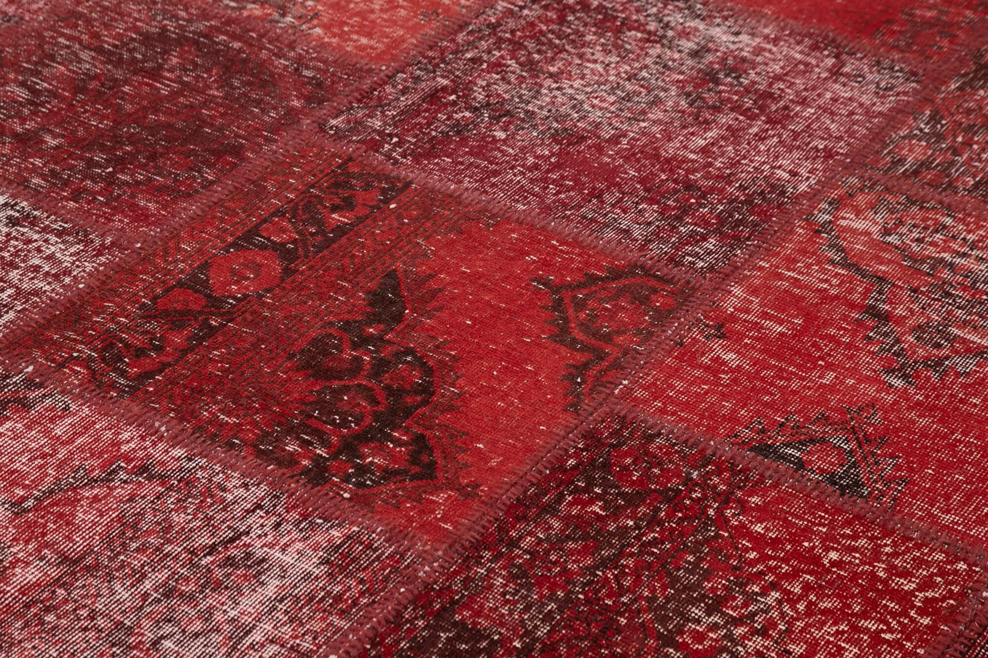 8 x 12 Red Patchwork Rug- 1038