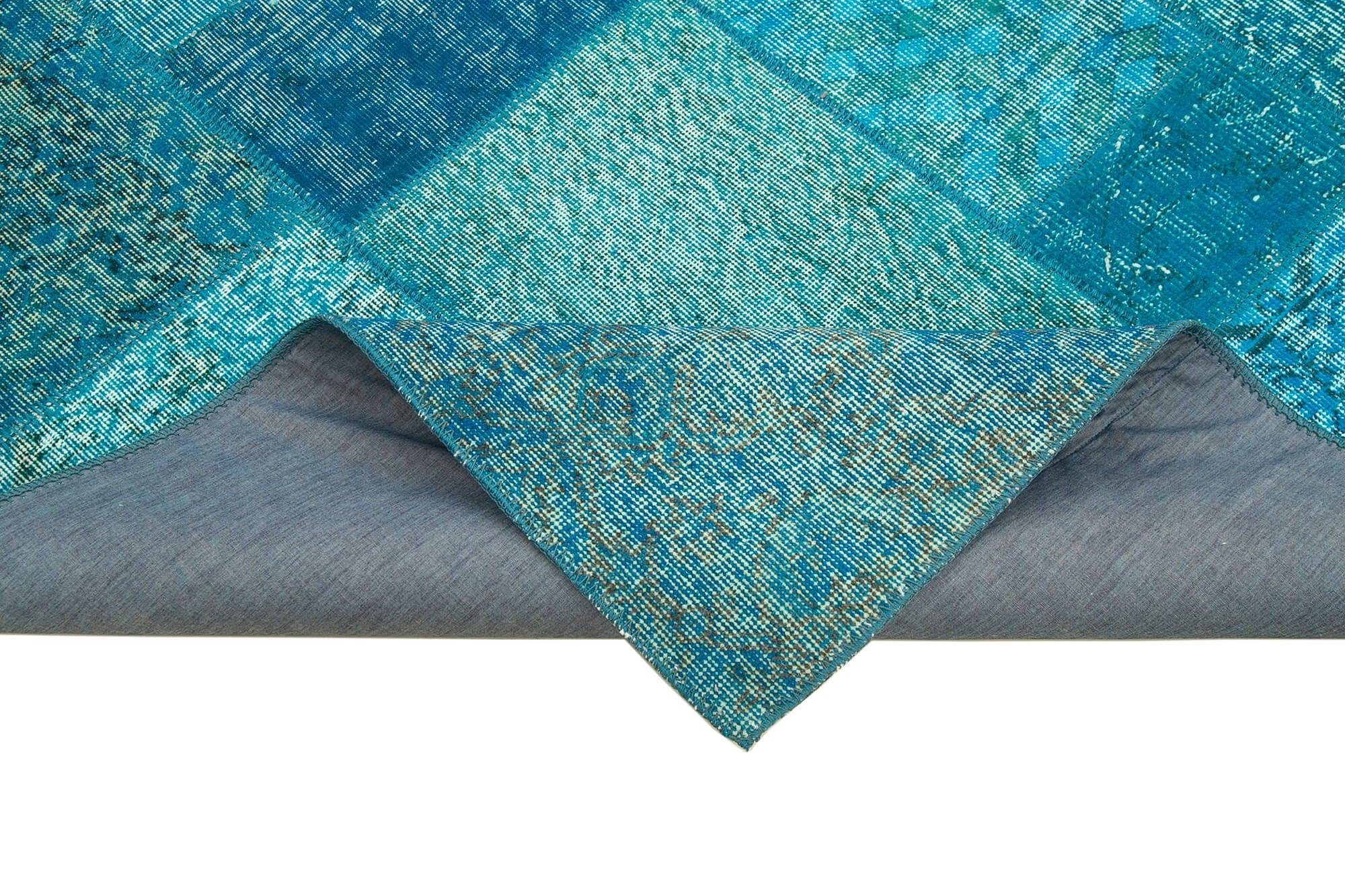 6 x 8 Turquoise Patchwork Rug - 352