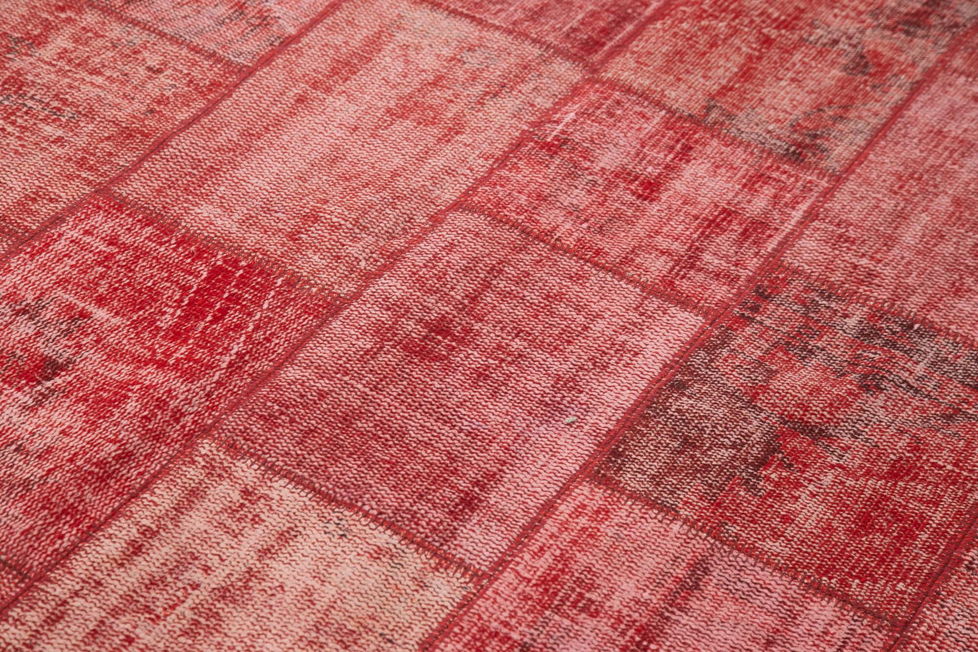 6 x 8 Red Patchwork Rug - 354