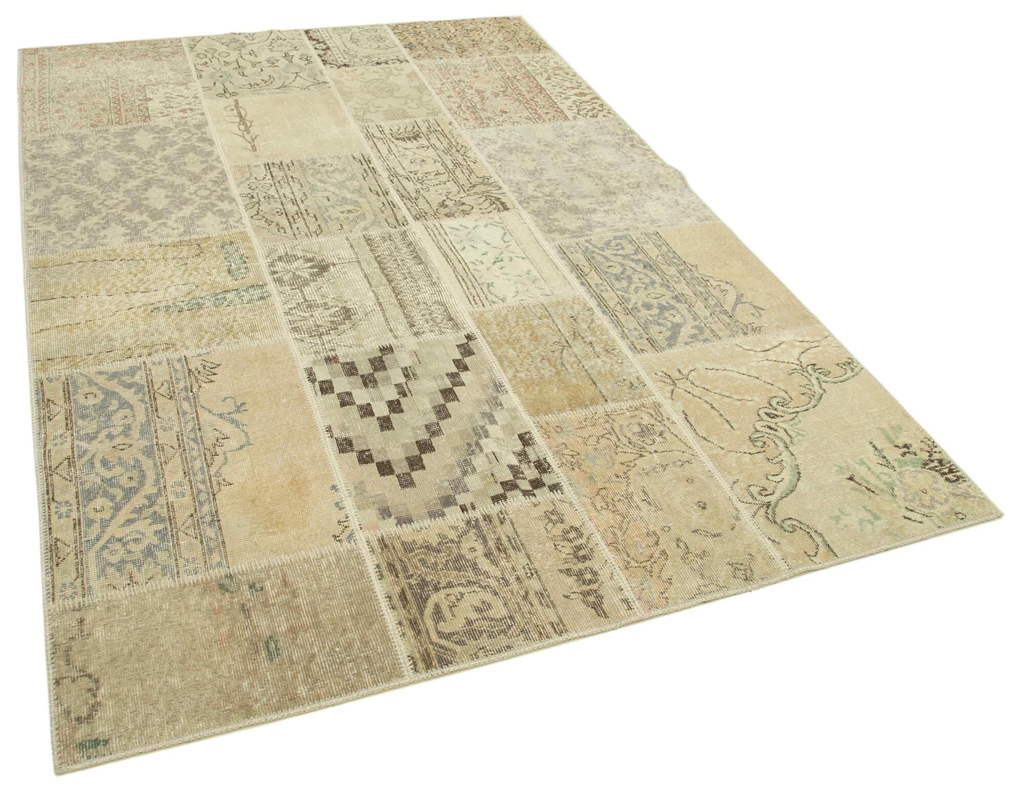 6 x 8 Beige Patchwork Rug - 356