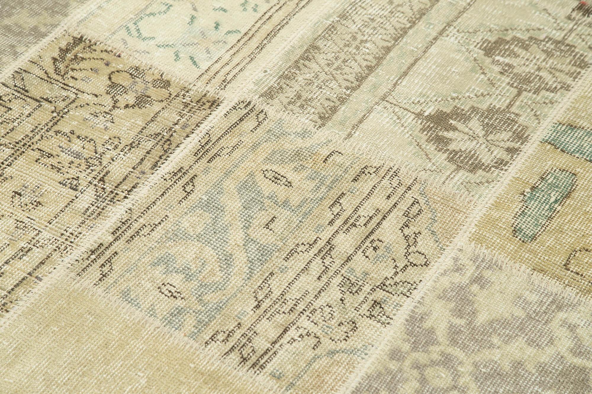 6 x 8 Beige Patchwork Rug - 356