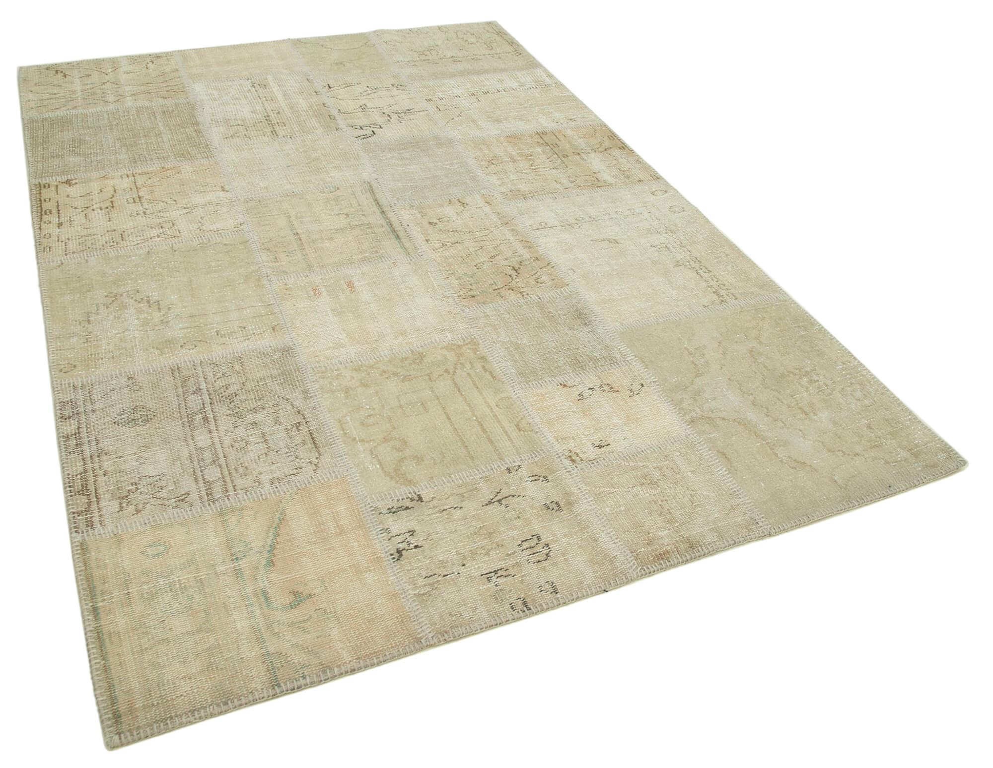 6 x 8 Beige Patchwork Rug - 360