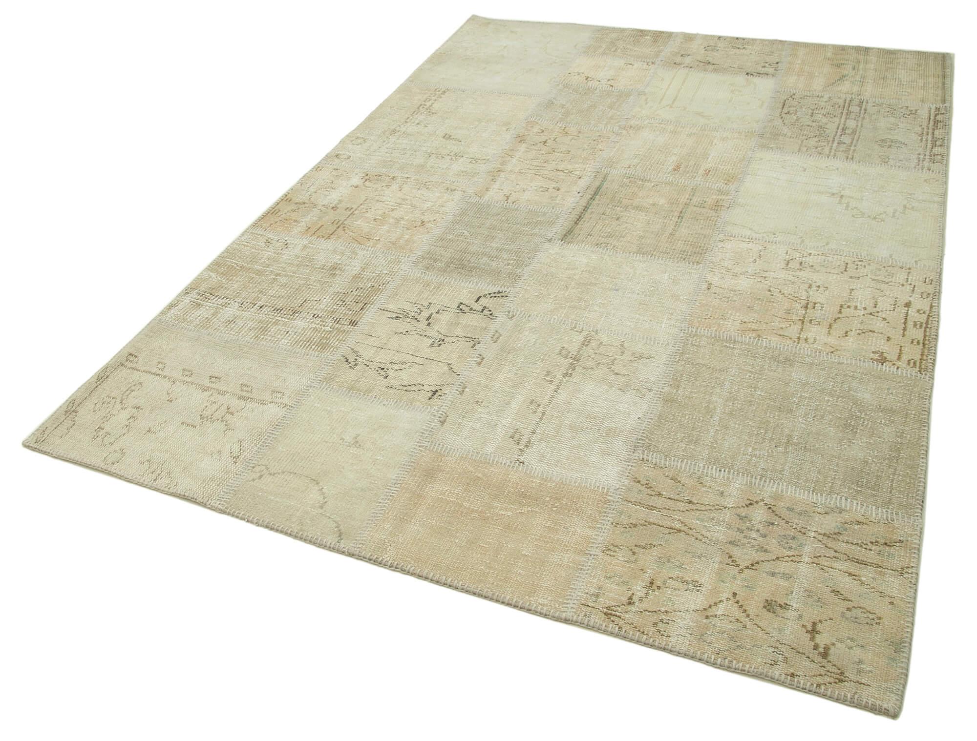 6 x 8 Beige Patchwork Rug - 360