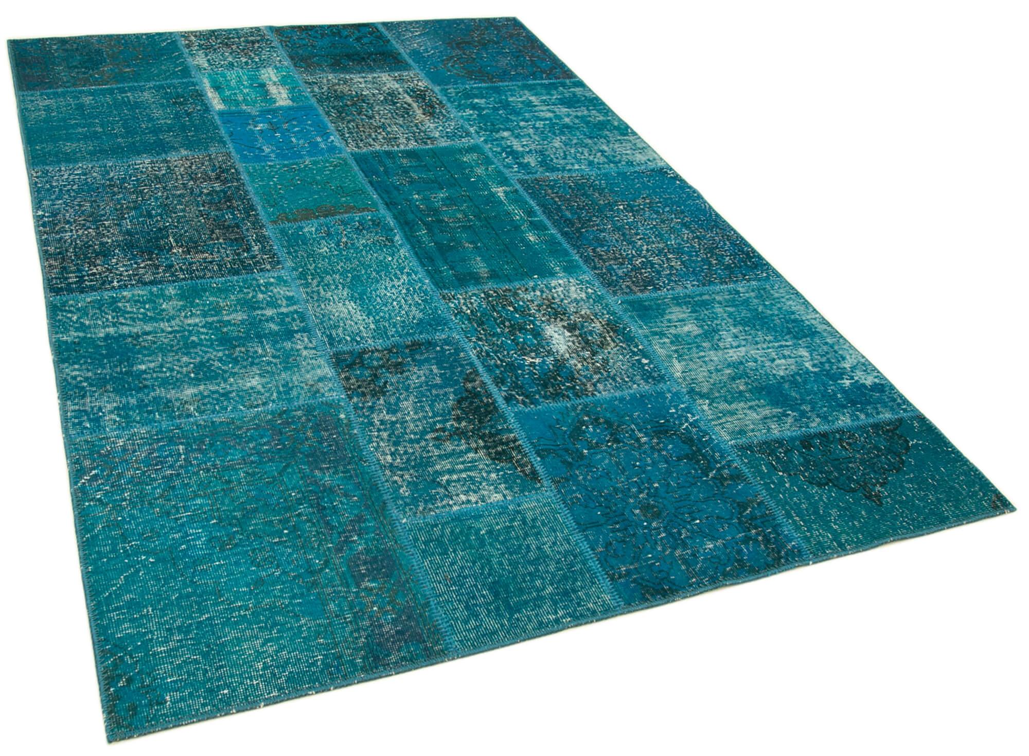 6 x 8 Turquoise Patchwork Rug - 609