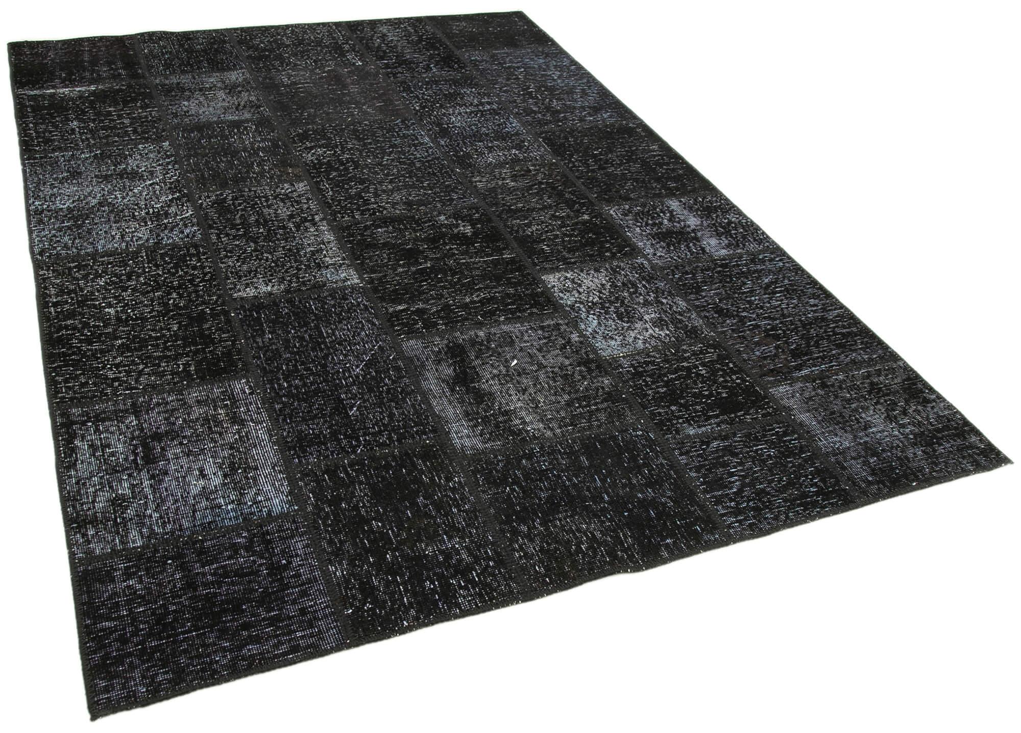 6 x 8 Black Patchwork Rug - 616