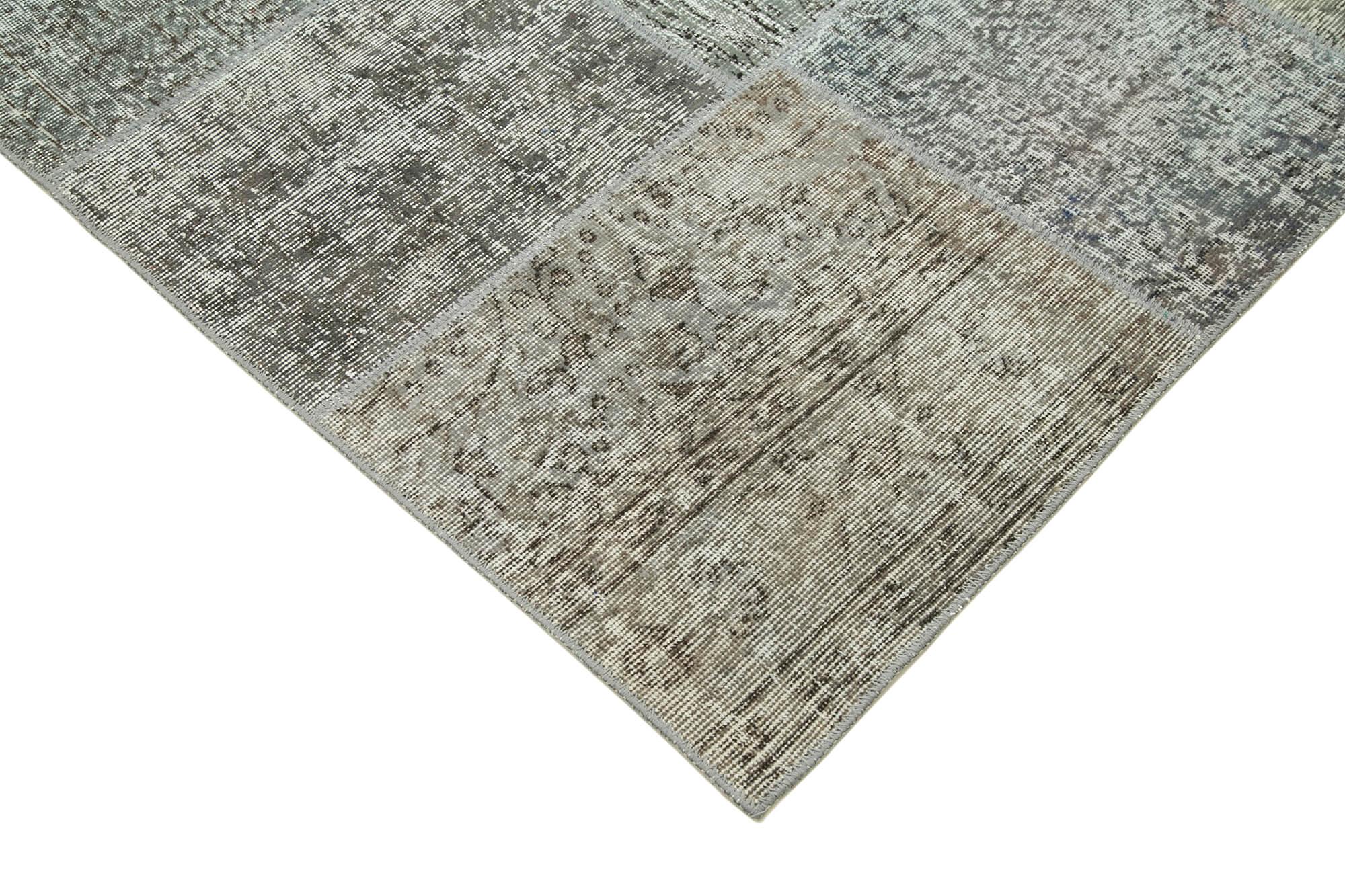 6 x 8 Grey Patchwork Rug - 621