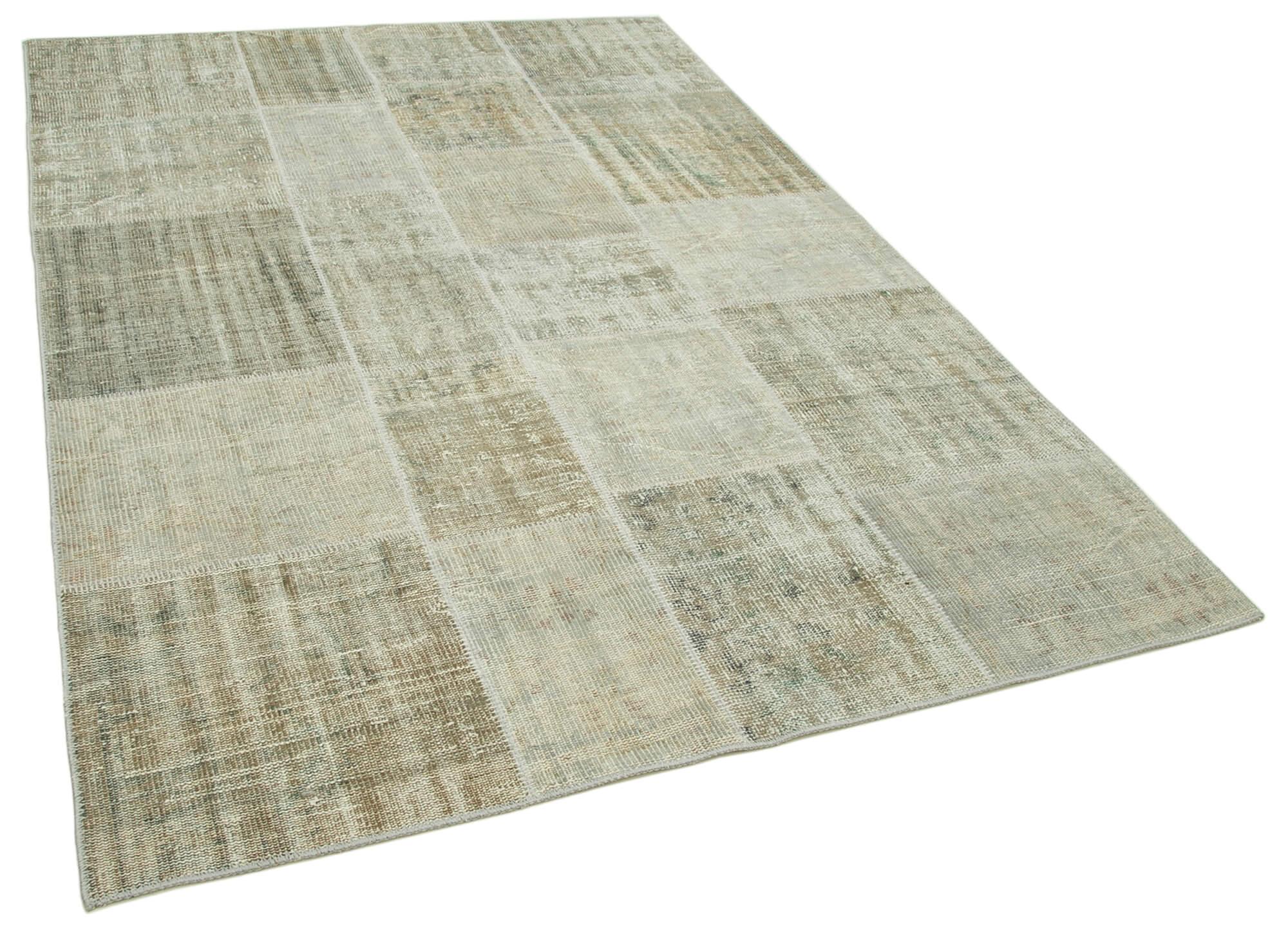 6 x 8 Beige Patchwork Rug - 623