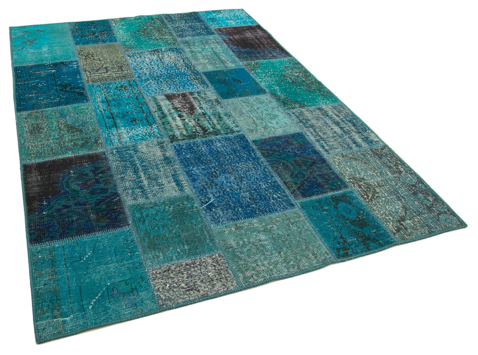 6 x 8 Turquoise Patchwork Rug - 651