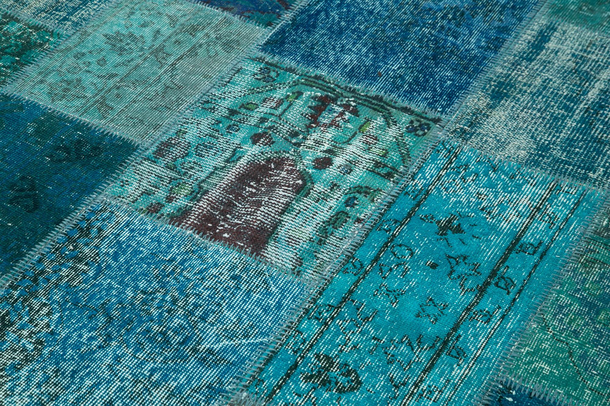 6 x 8 Turquoise Patchwork Rug - 651