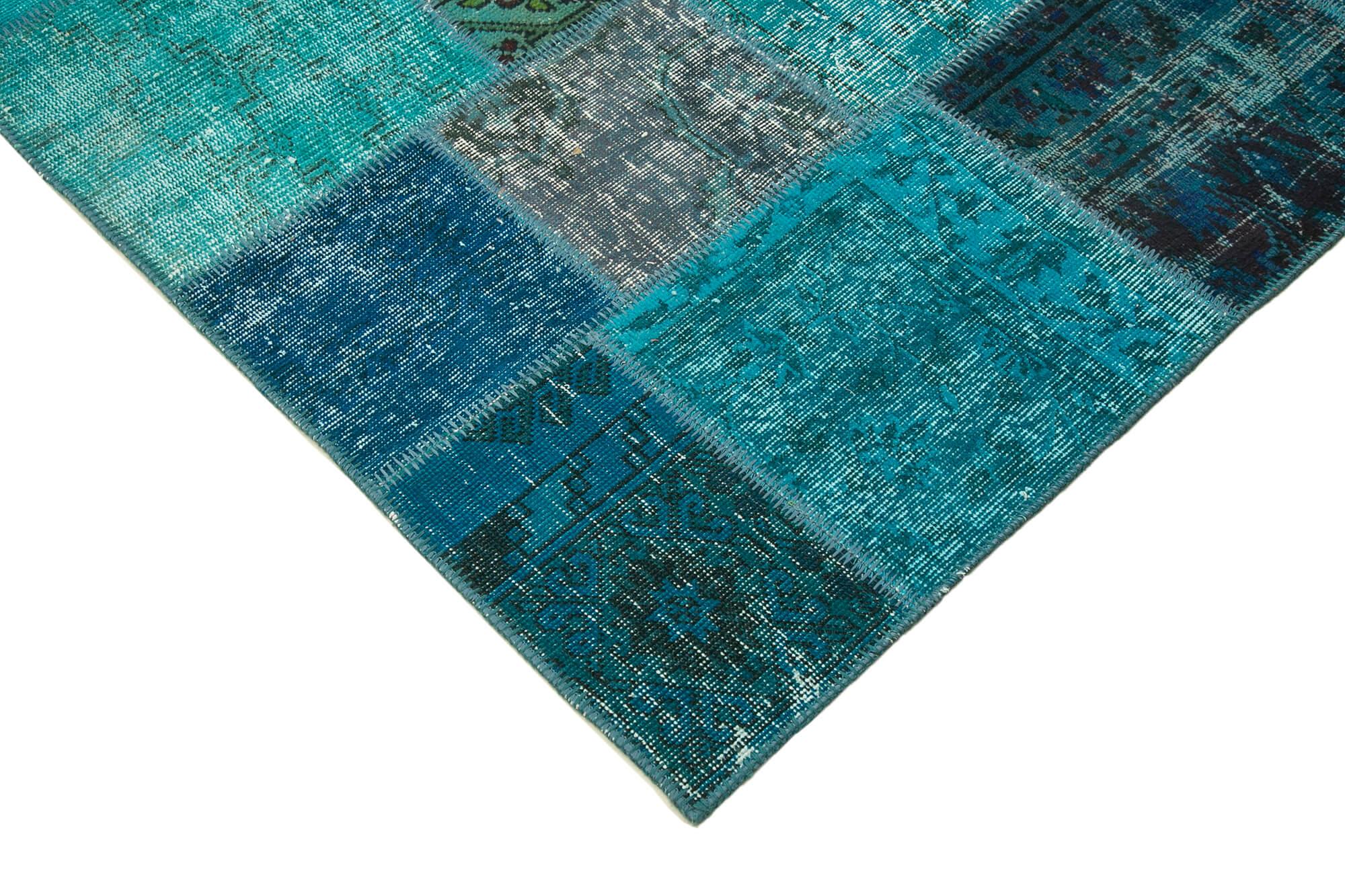 6 x 8 Turquoise Patchwork Rug - 664