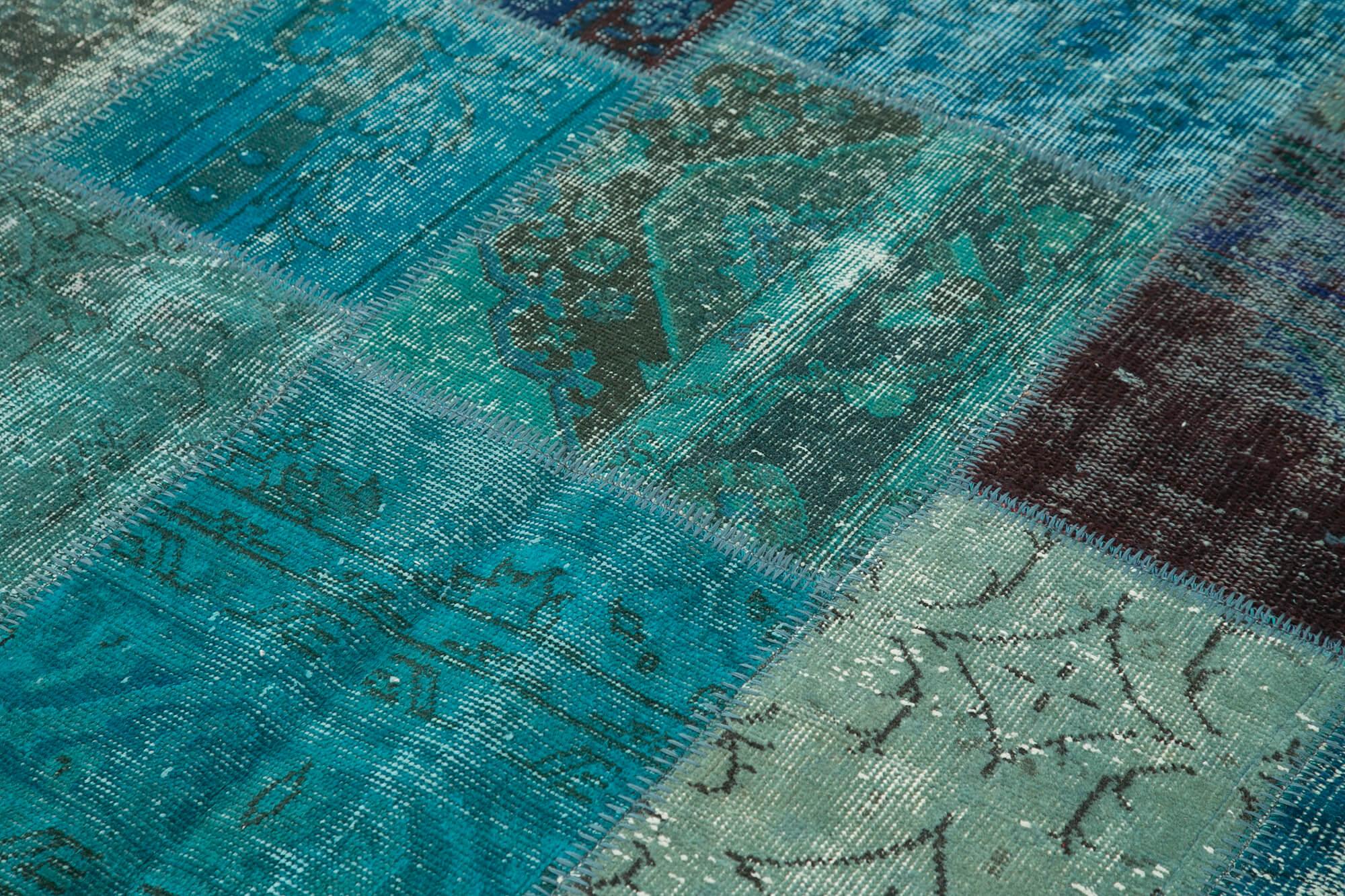 6 x 8 Turquoise Patchwork Rug - 664