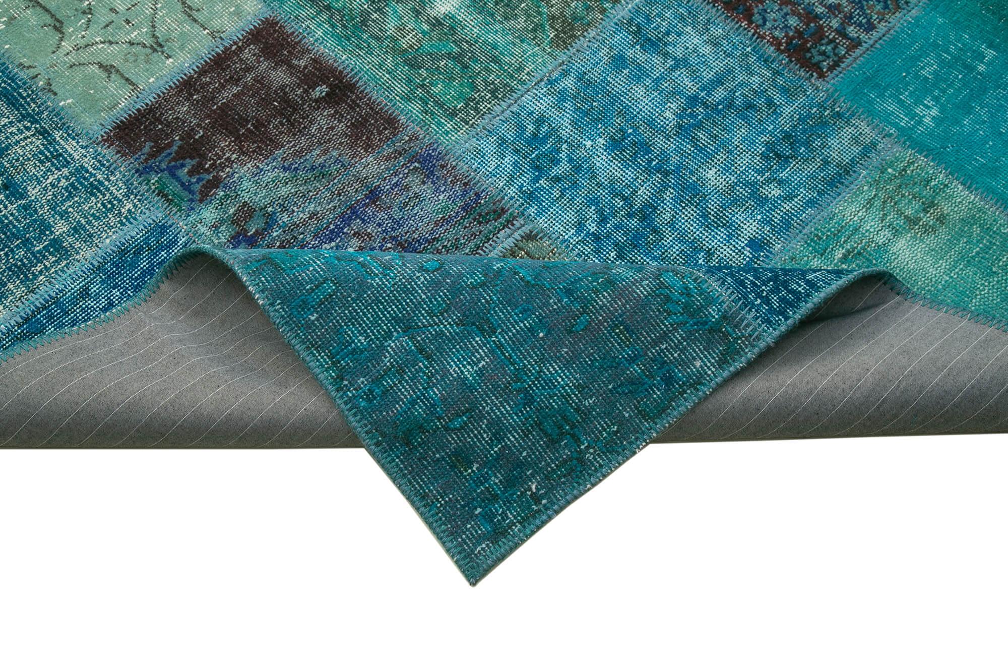 6 x 8 Turquoise Patchwork Rug - 664