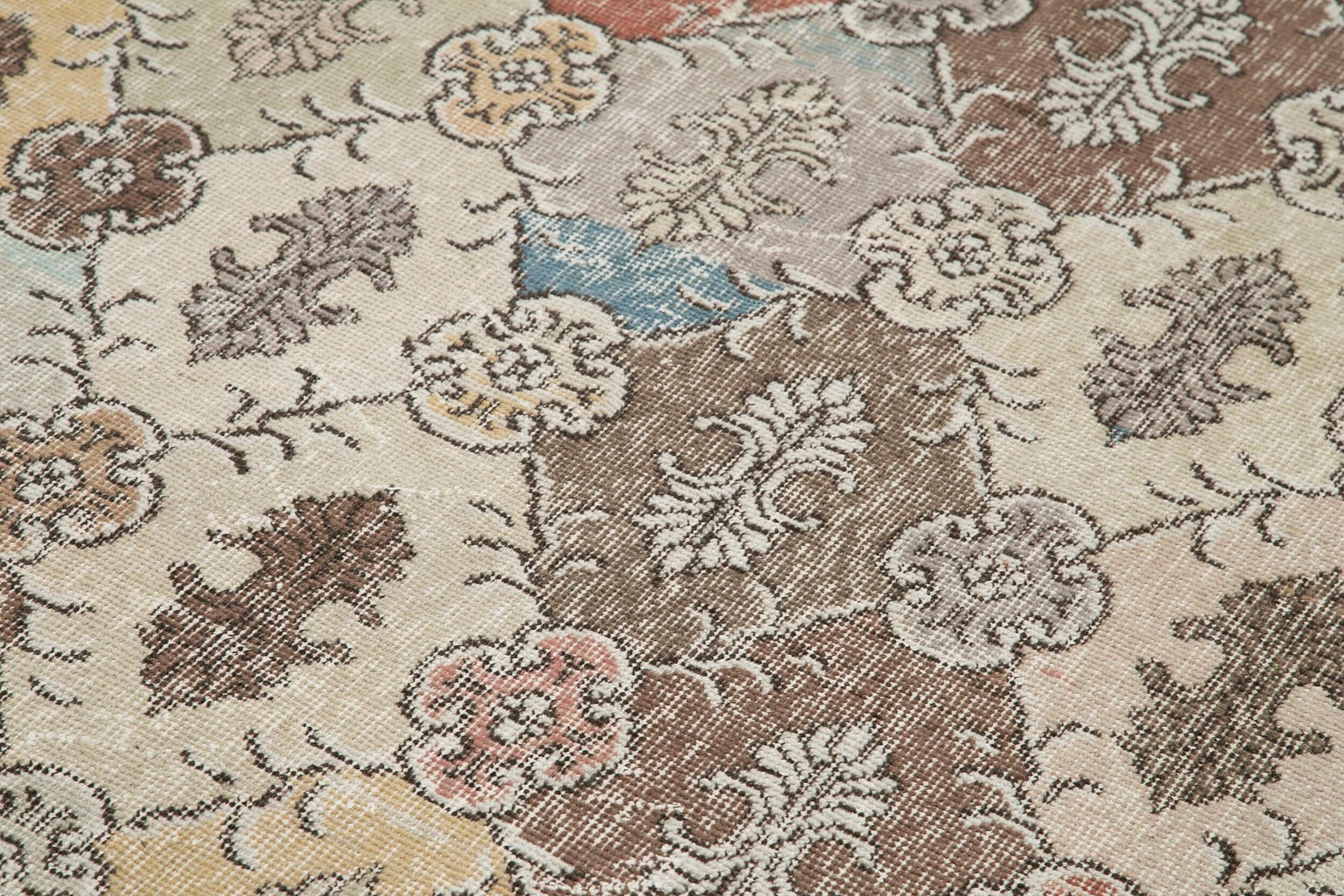 5 x 10 Beige Bohemian Rug  - 747