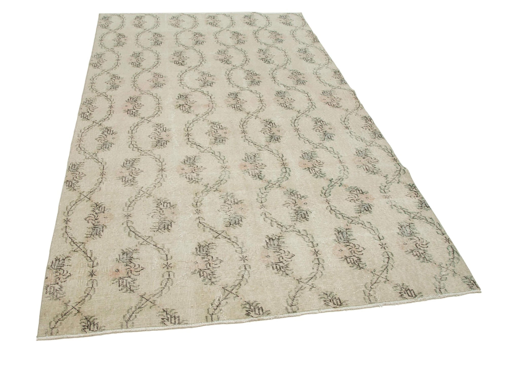 5 x 8 Beige Bohemian Rug  - 753