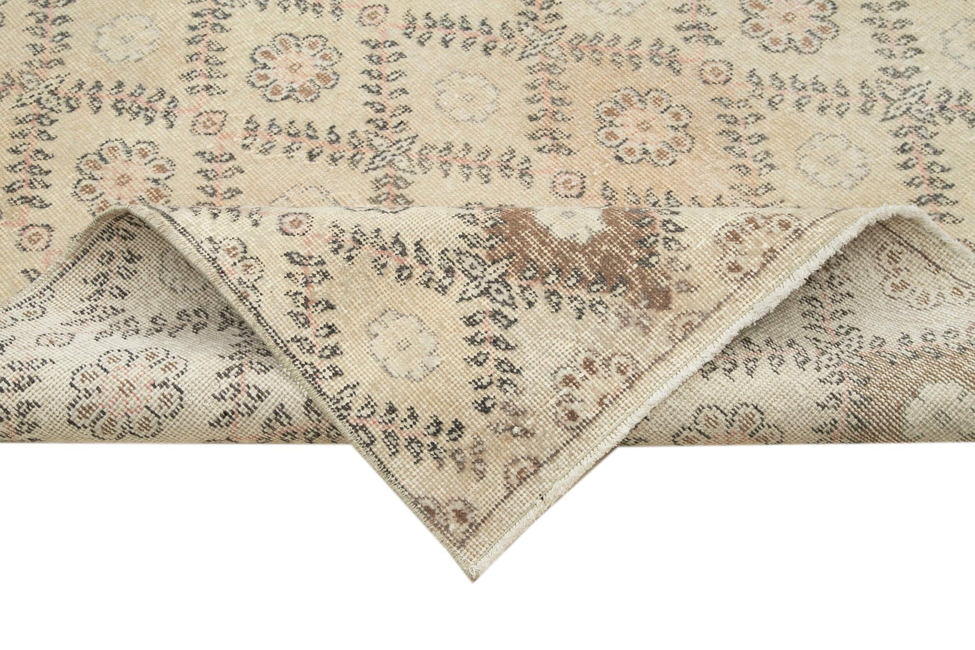 5 x 10 Beige Bohemian Rug  - 759