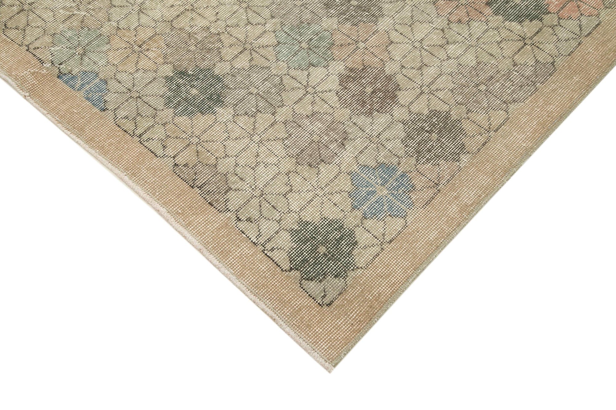 5 x 9 Beige Bohemian Rug  - 770