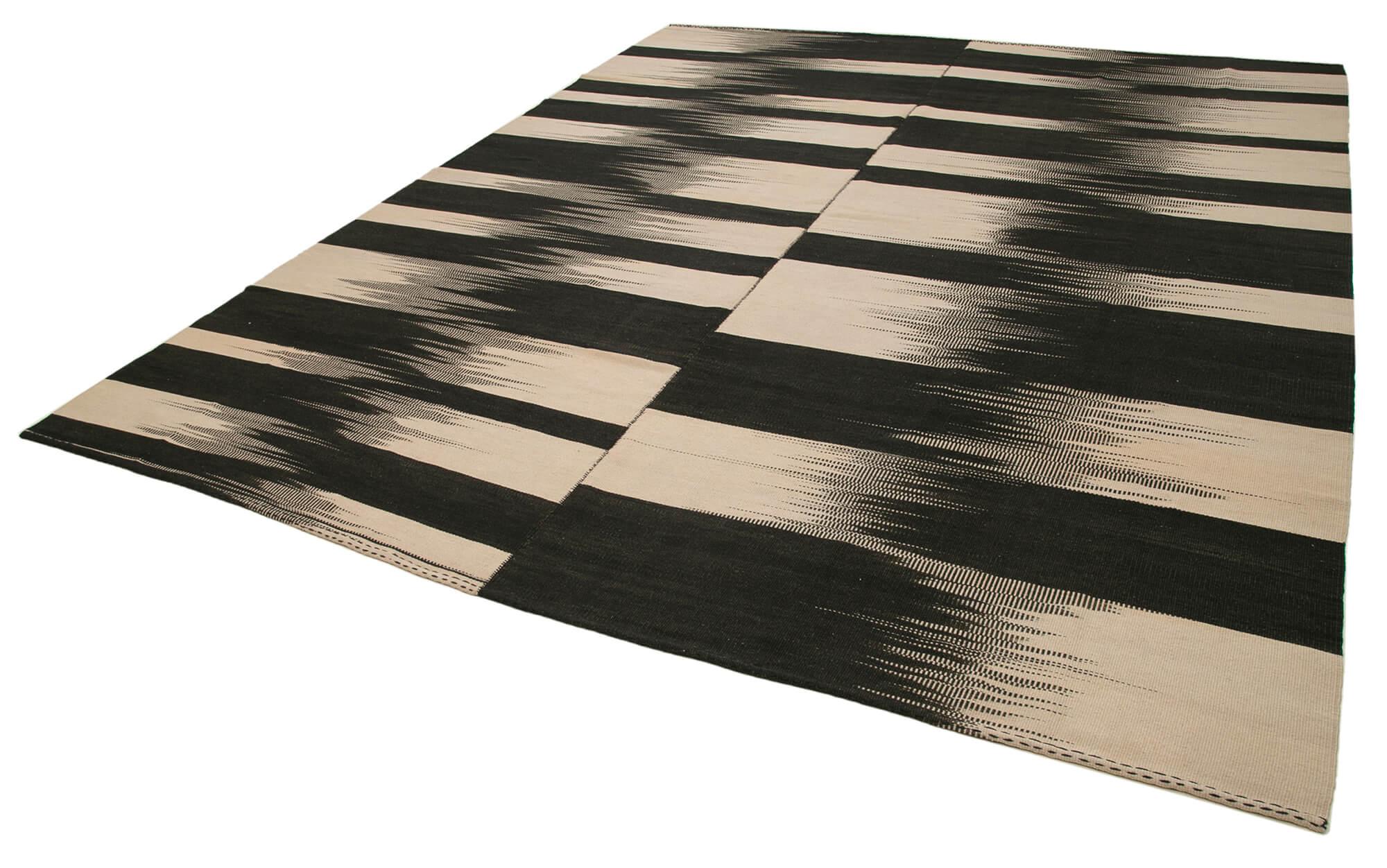 10 x 12 Black Contemporary Kilim Rug - 915