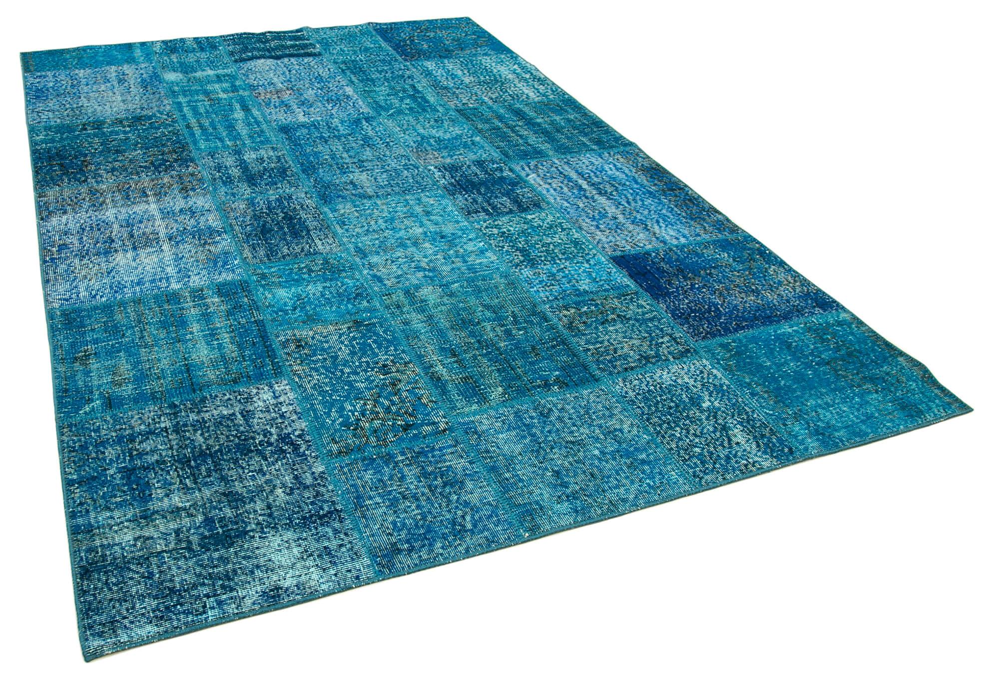 7 x 10 Blue Patchwork Rug - 684