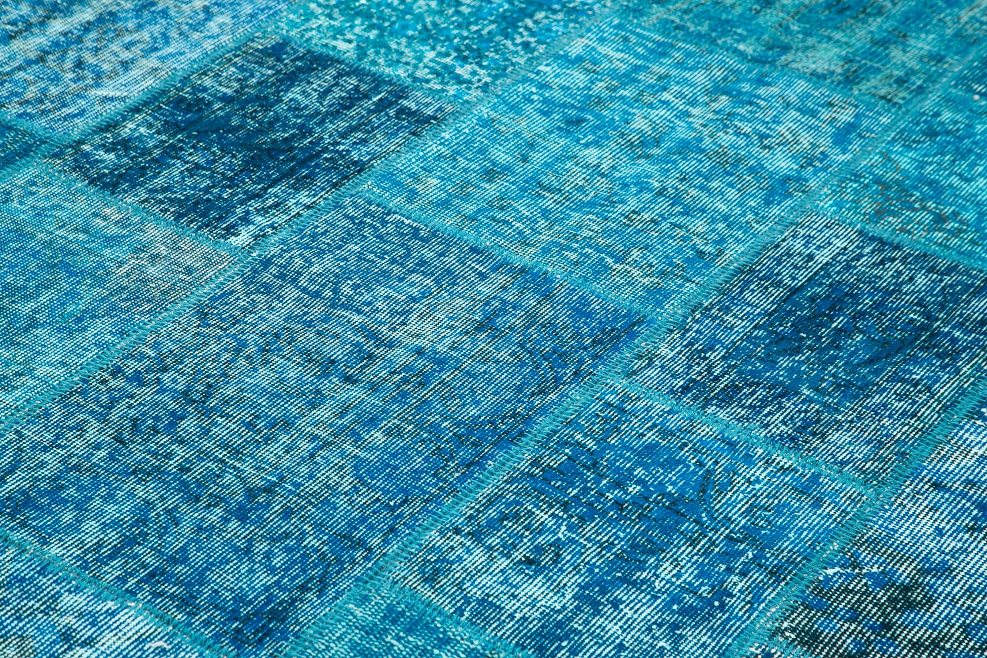 7 x 10 Blue Patchwork Rug - 684