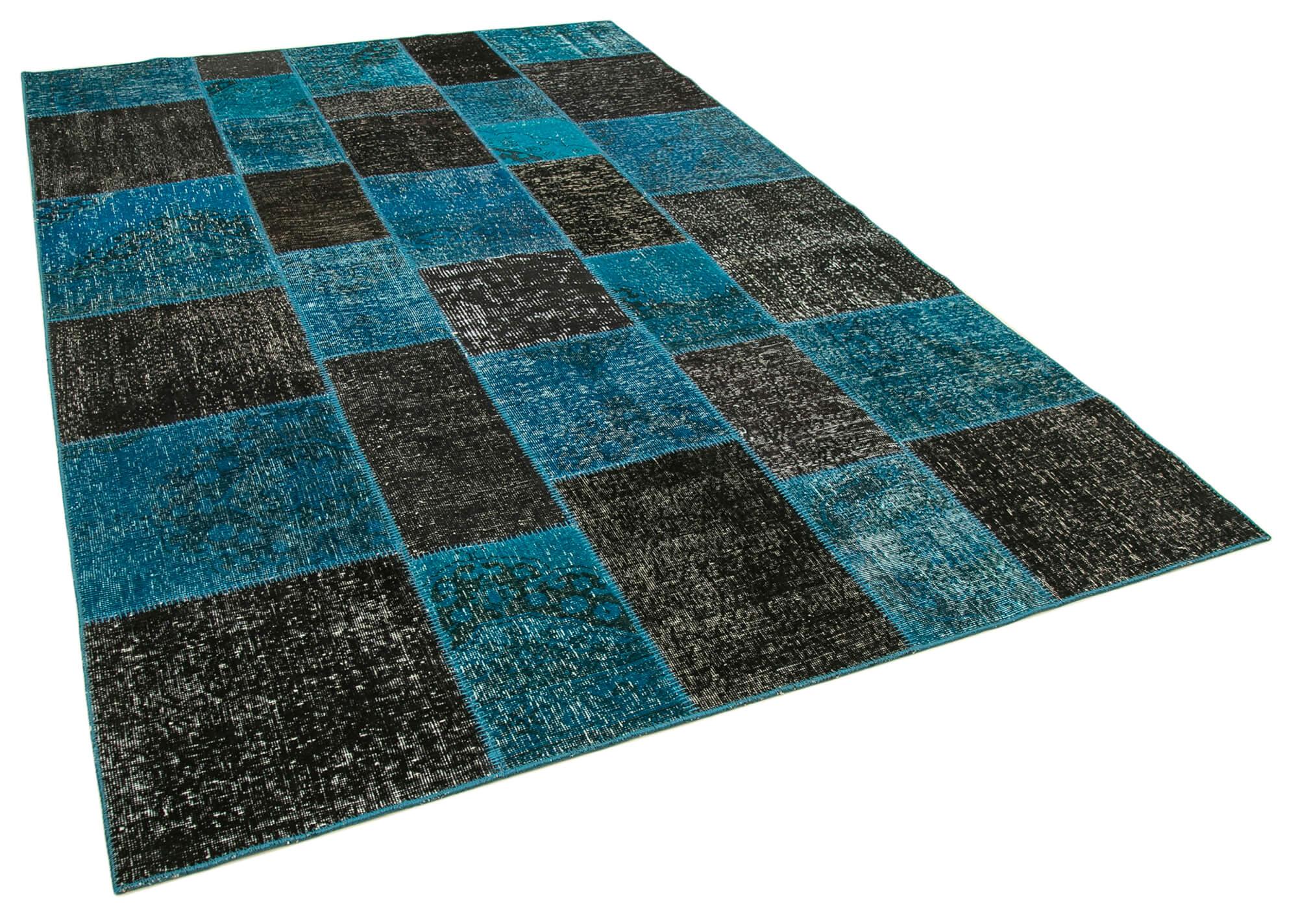 7 x 10 Black Patchwork Rug - 686