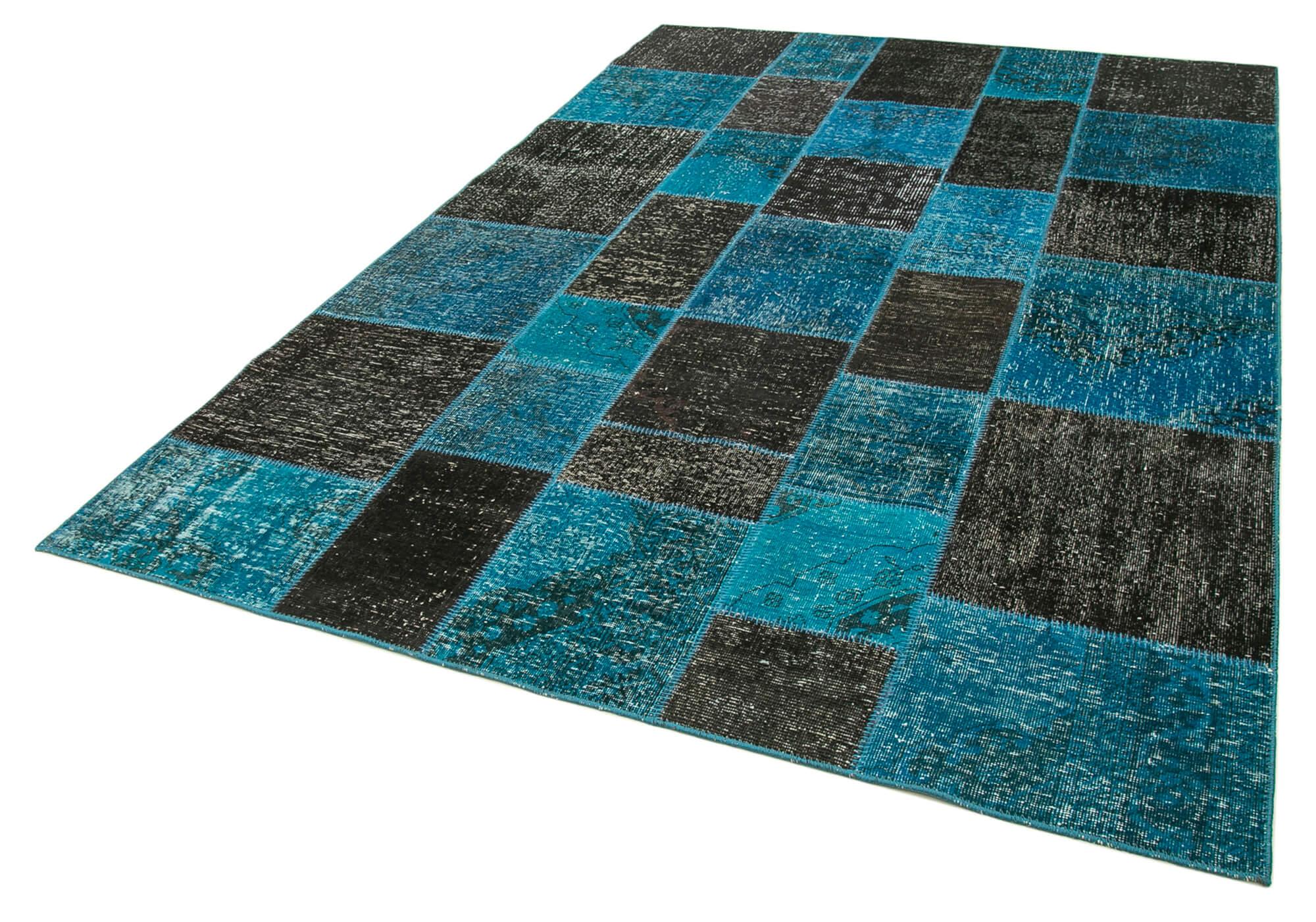 7 x 10 Black Patchwork Rug - 686