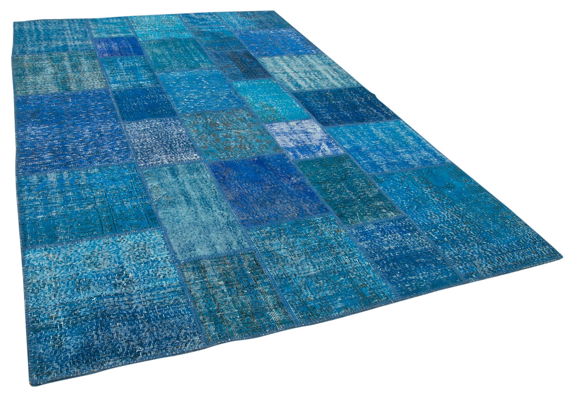 7 x 10 Blue Patchwork Rug - 694