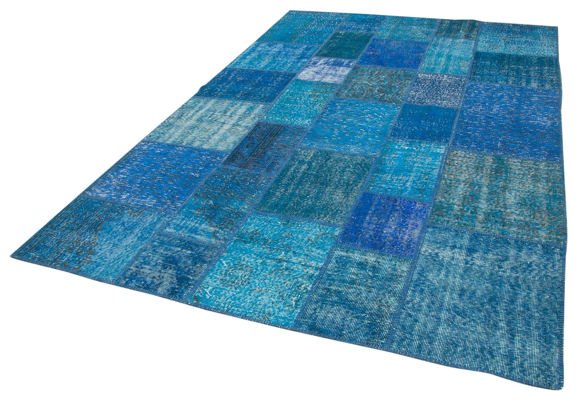 7 x 10 Blue Patchwork Rug - 694