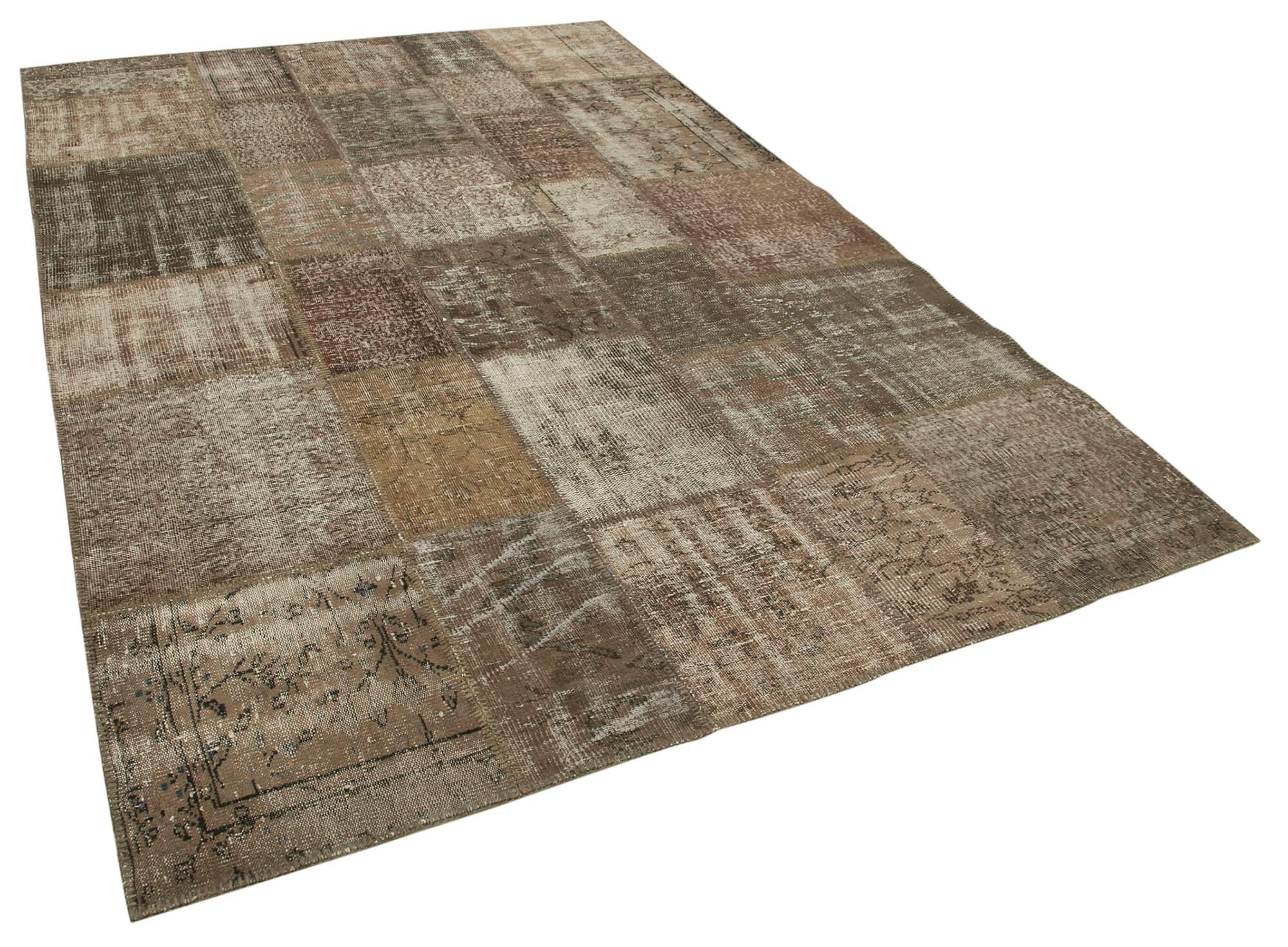 7 x 10 Brown Patchwork Rug - 696