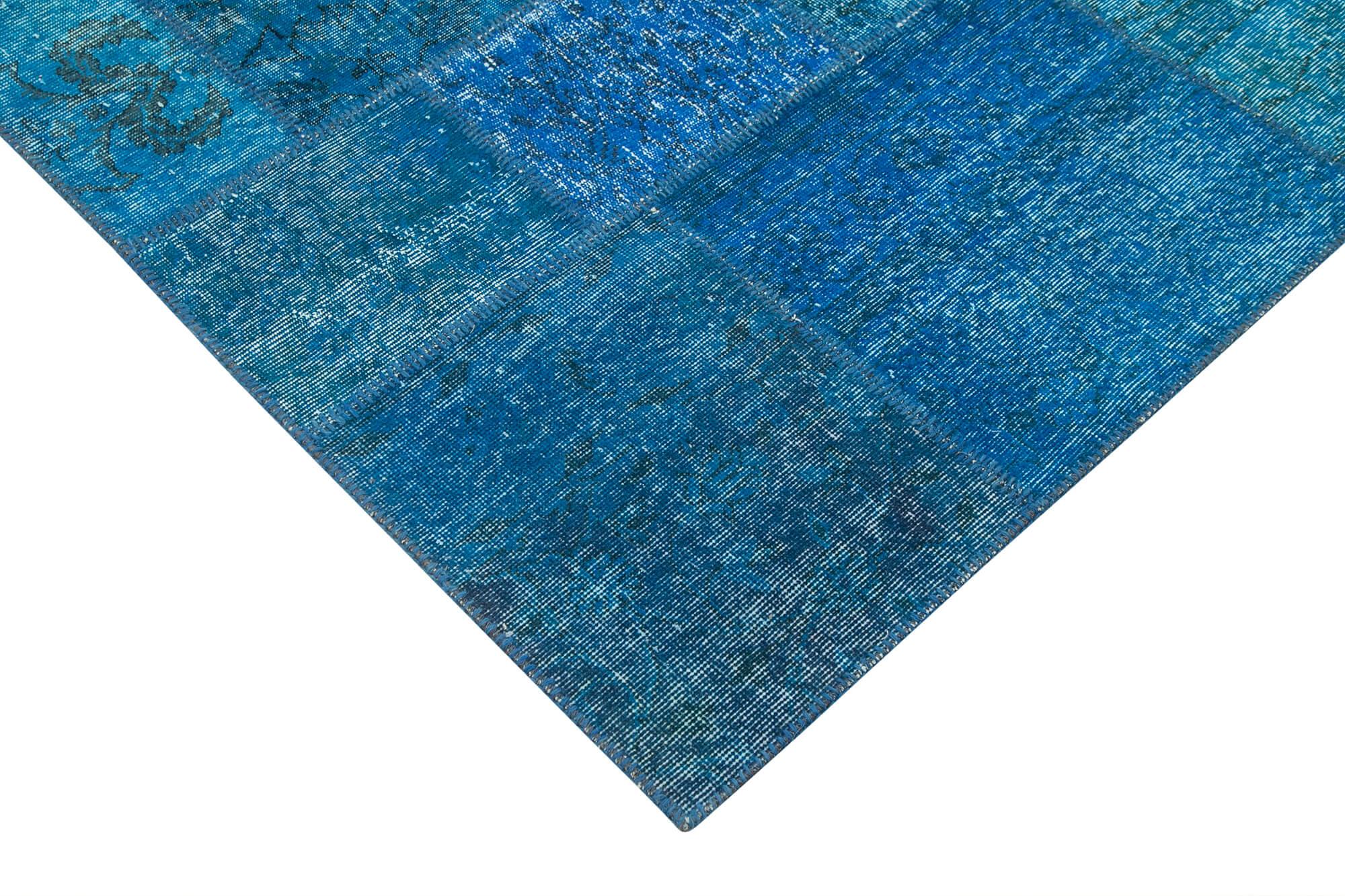 7 x 10 Blue Patchwork Rug - 698