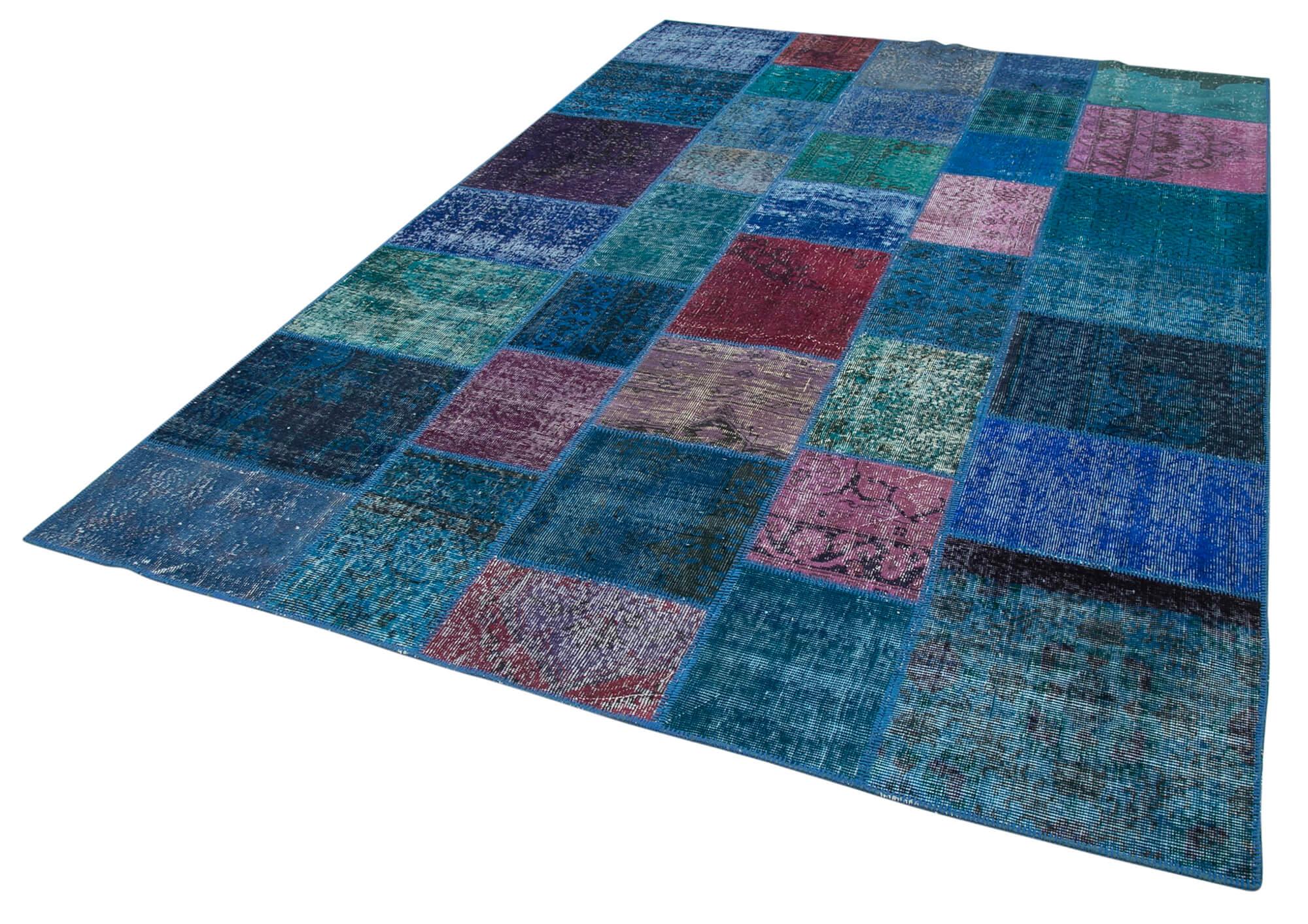 7 x 10 Blue Patchwork Rug - 700