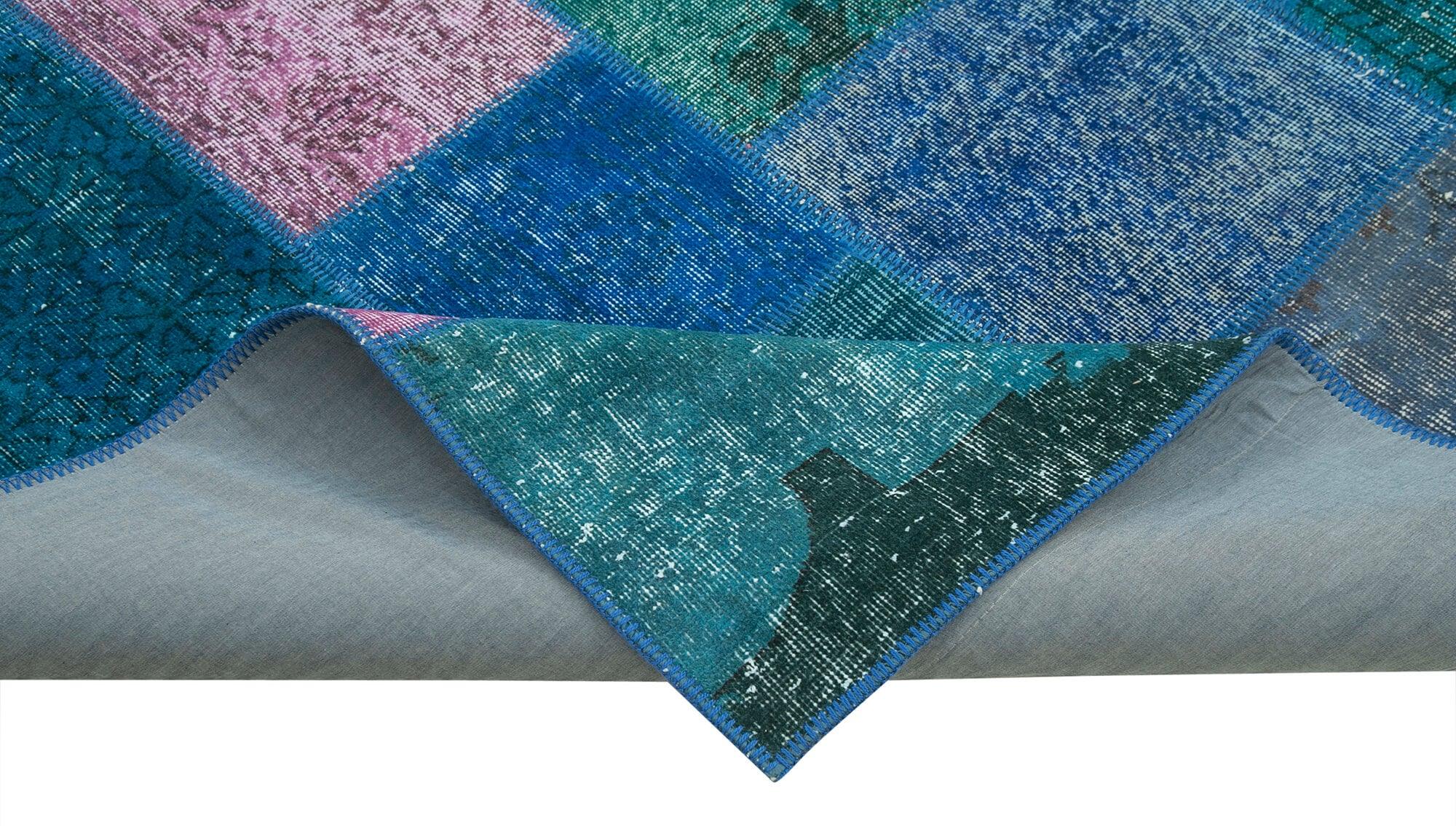 7 x 10 Blue Patchwork Rug - 700