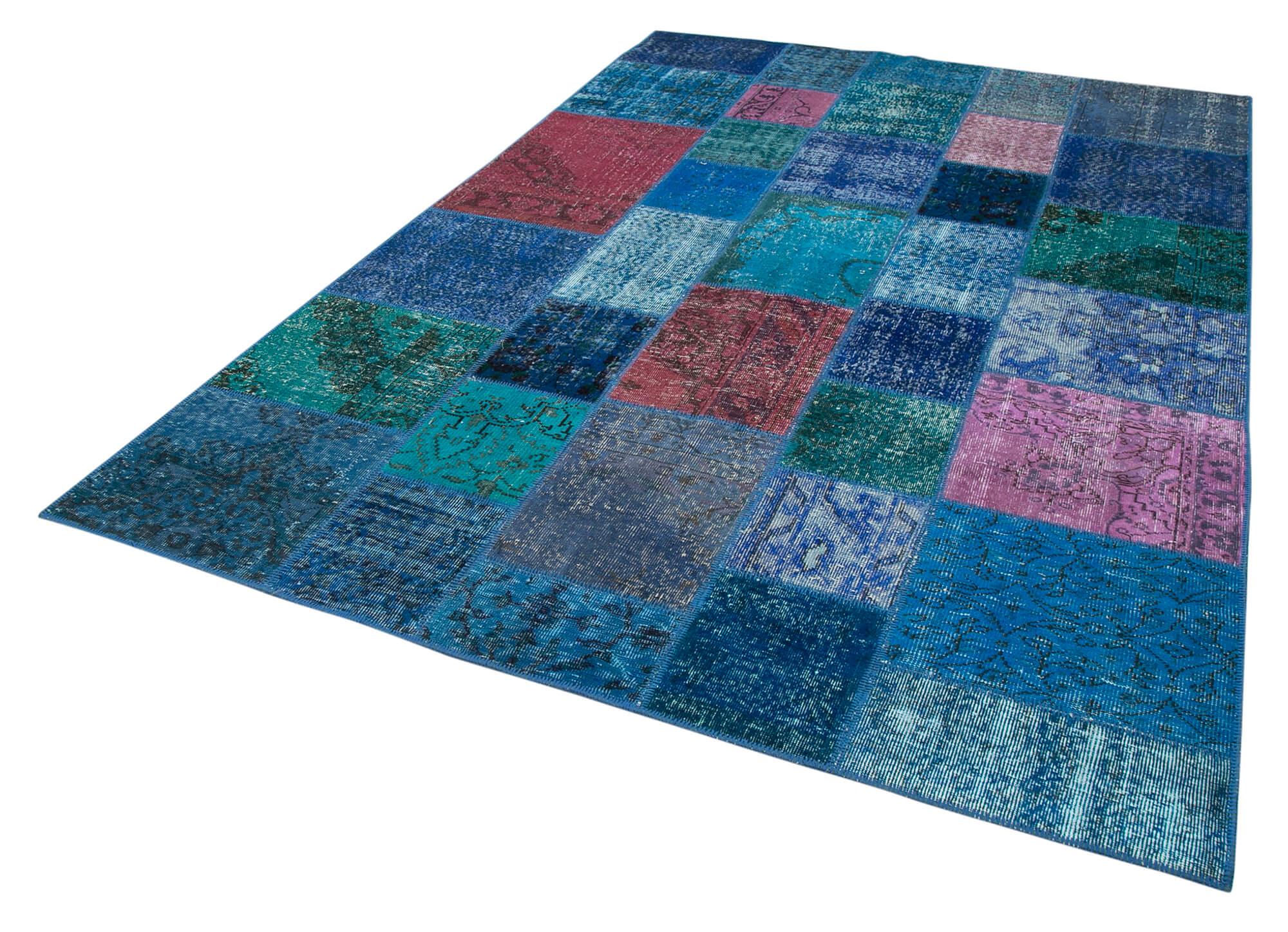 7 x 10 Blue Patchwork Rug - 705