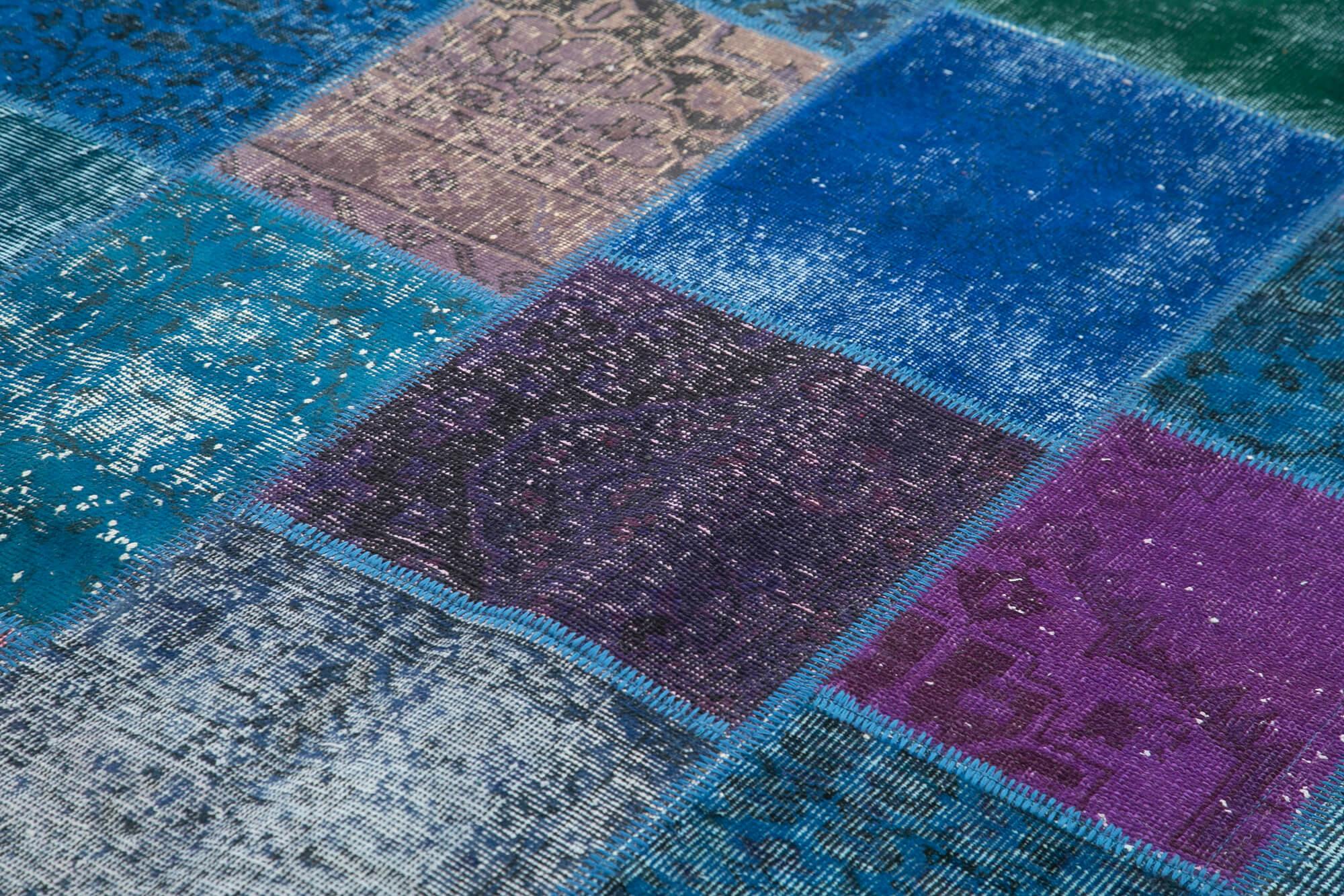 7 x 10 Blue Patchwork Rug - 709