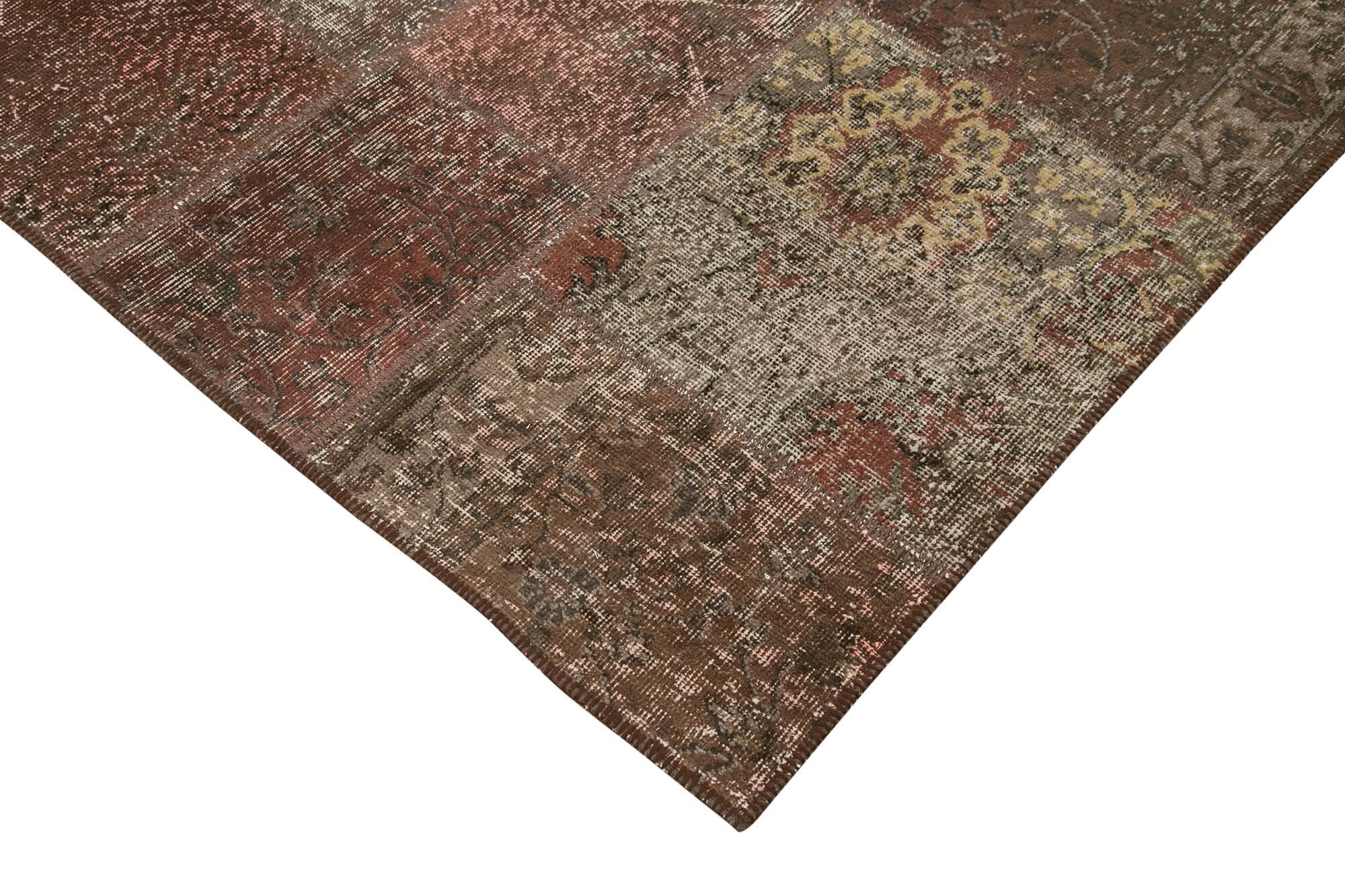 7 x 10 Brown Patchwork Rug - 712