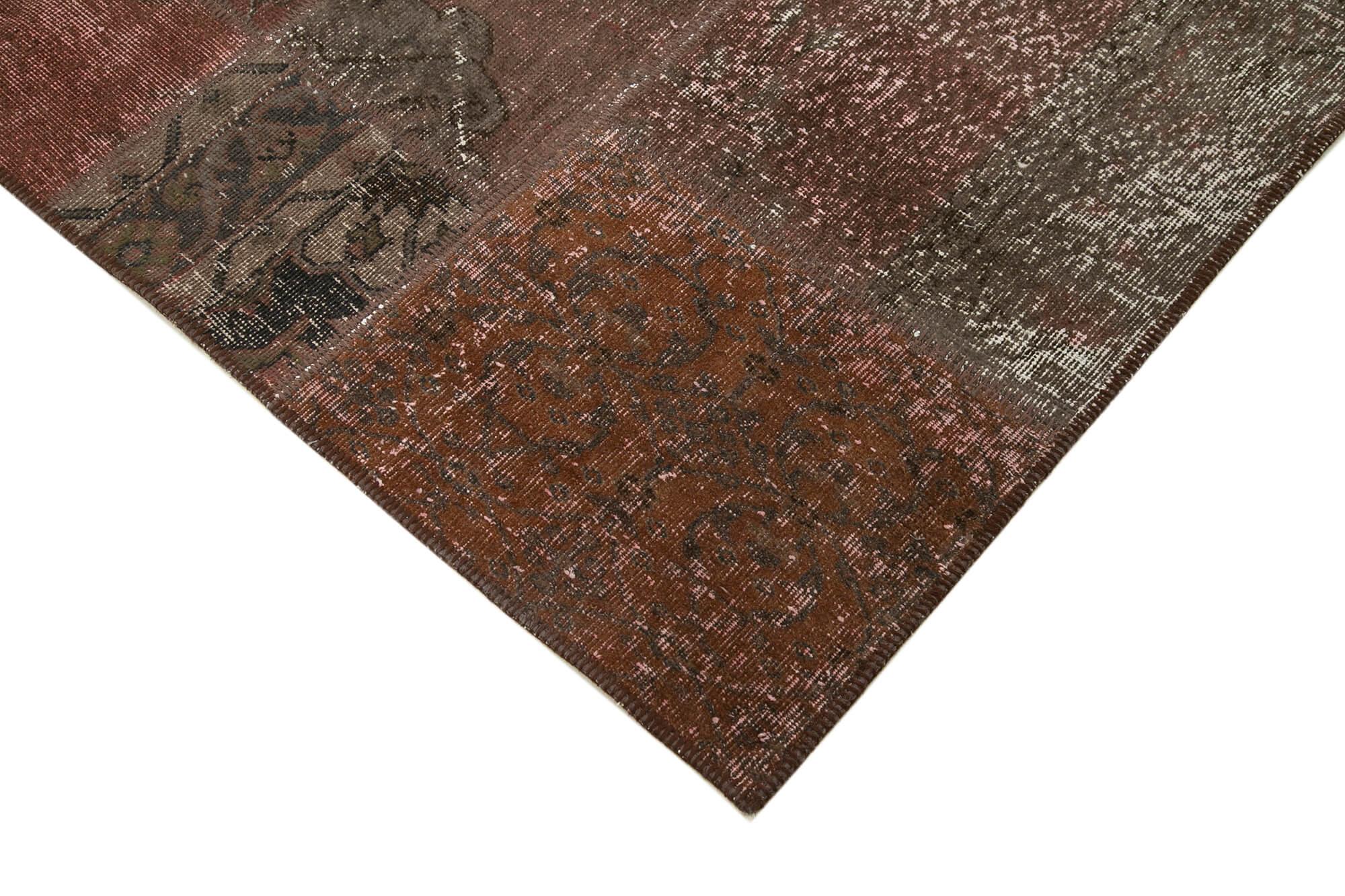 7 x 10 Brown Patchwork Rug - 714