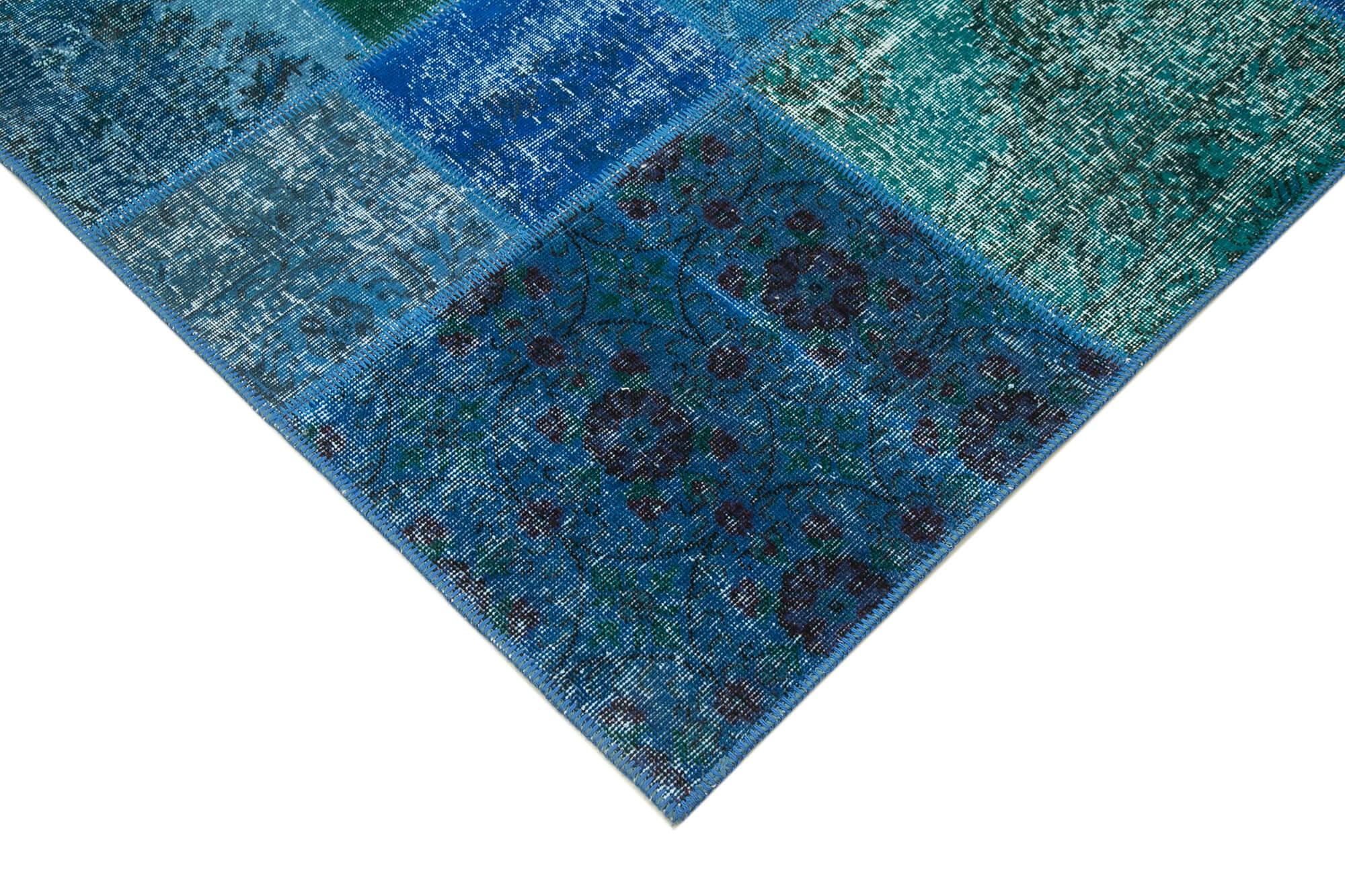 7 x 10 Blue Patchwork Rug - 717