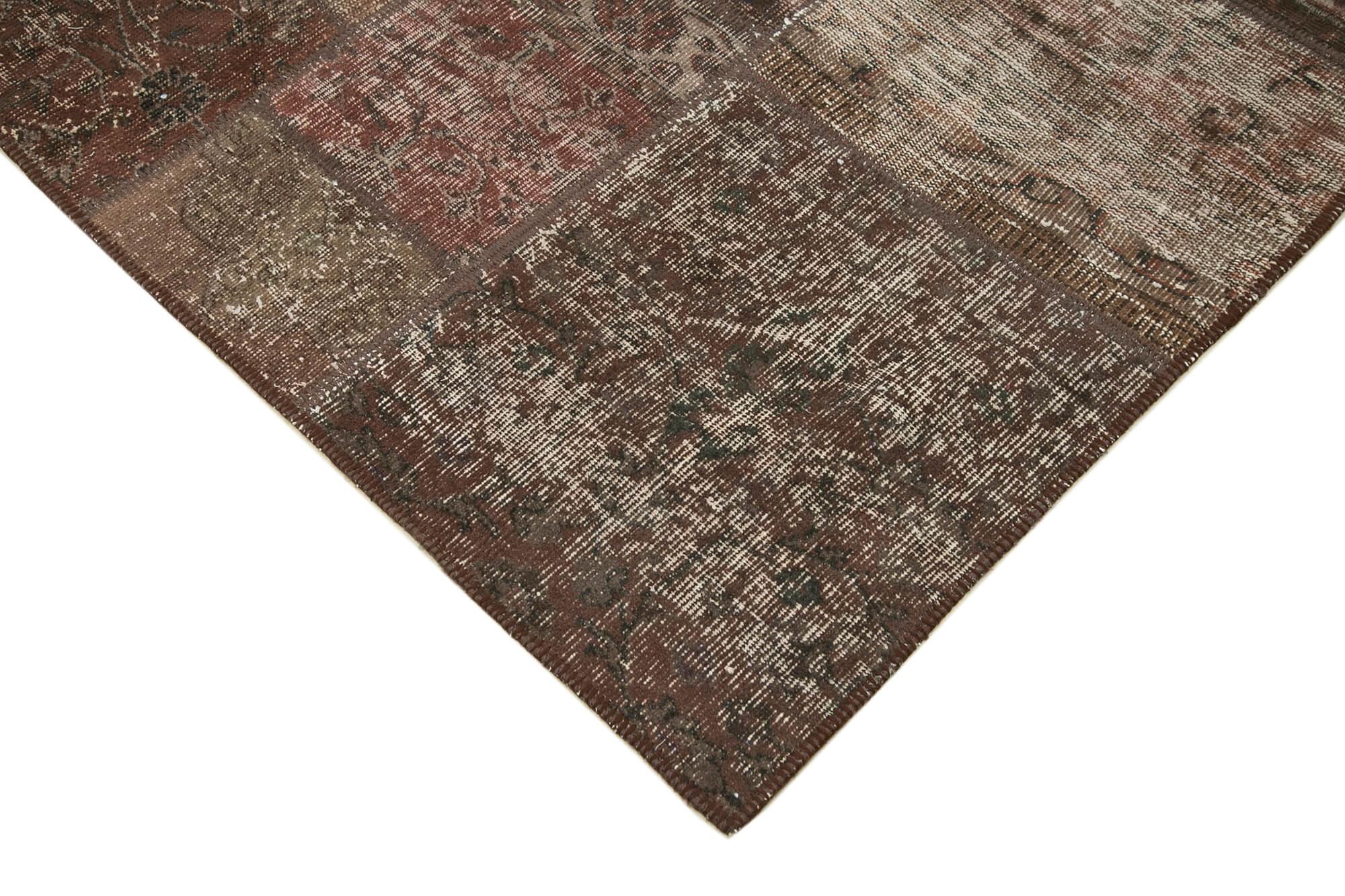 7 x 10 Brown Patchwork Rug - 718