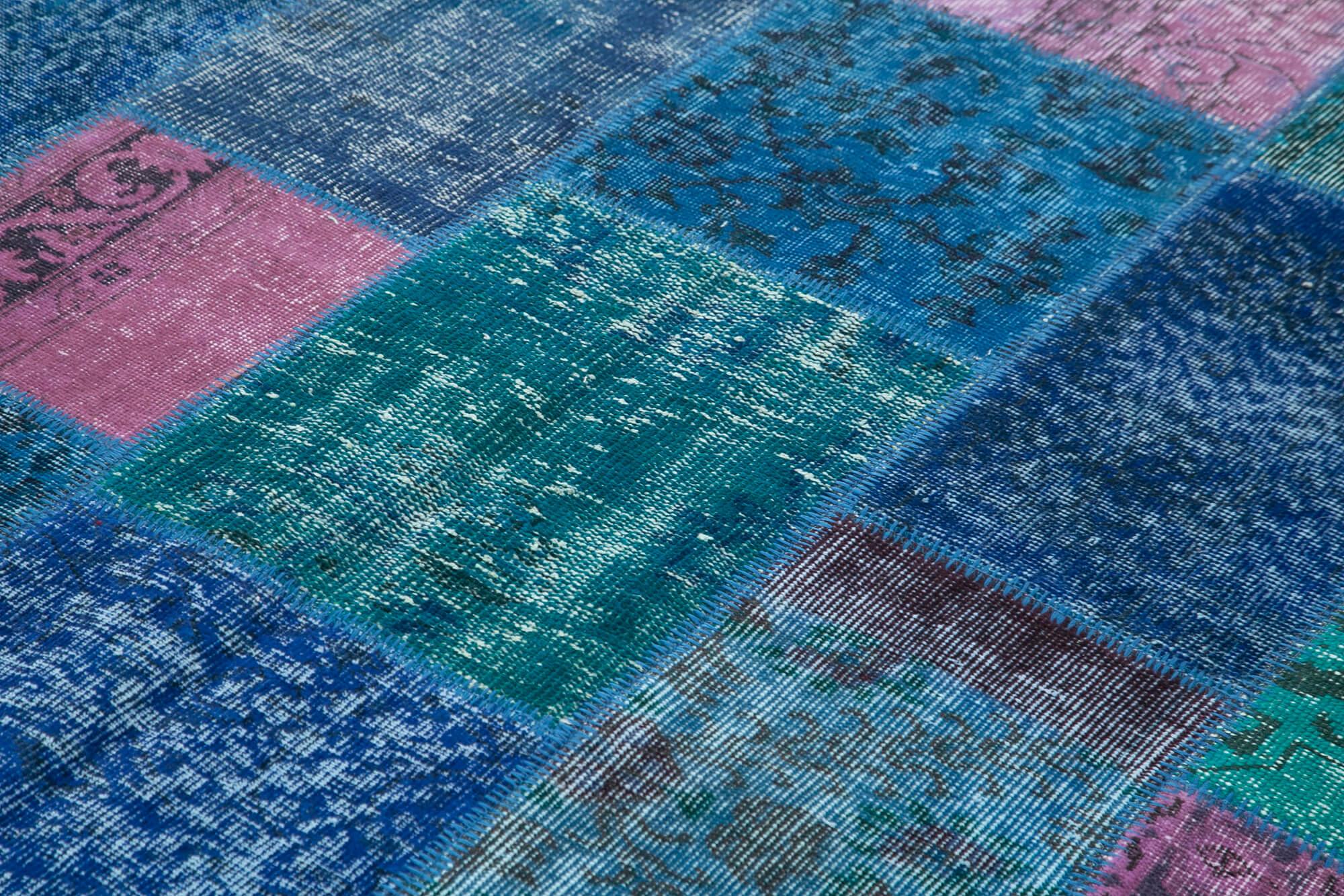 7 x 10 Blue Patchwork Rug - 720