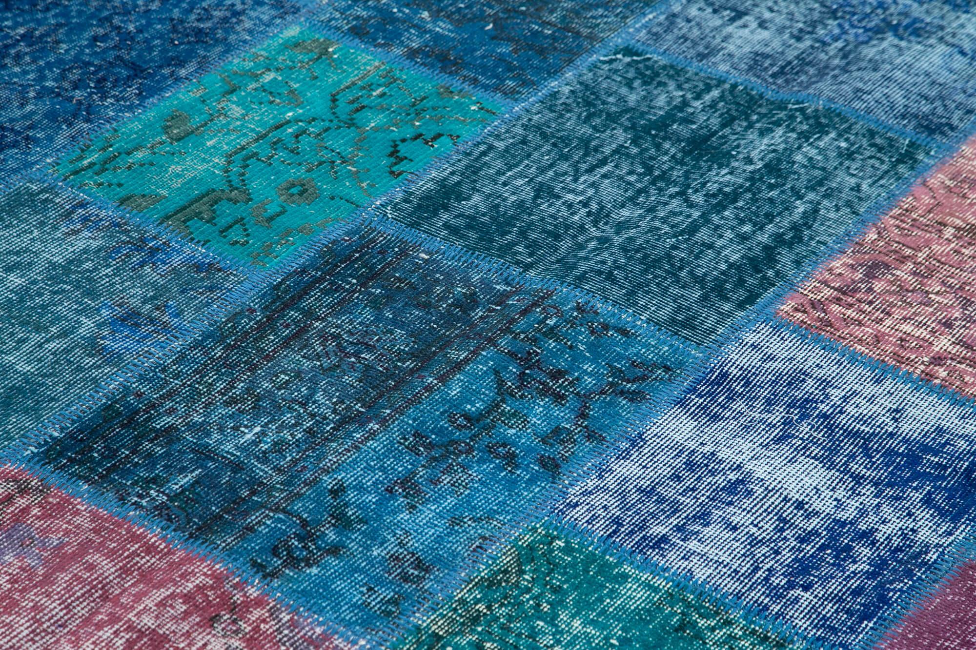 7 x 10 Blue Patchwork Rug - 722